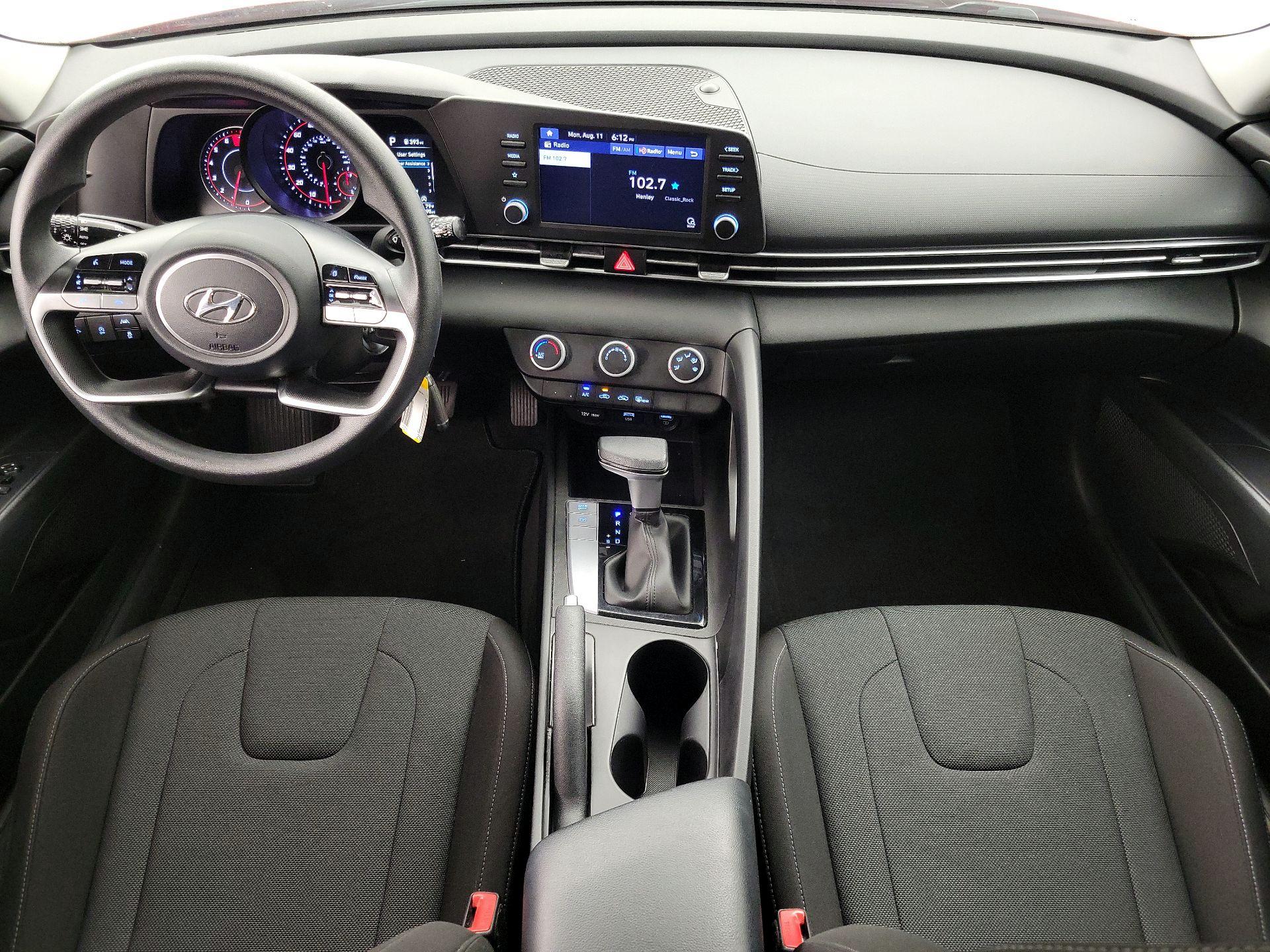 Thumbnail: 2022 Hyundai Elantra - 9