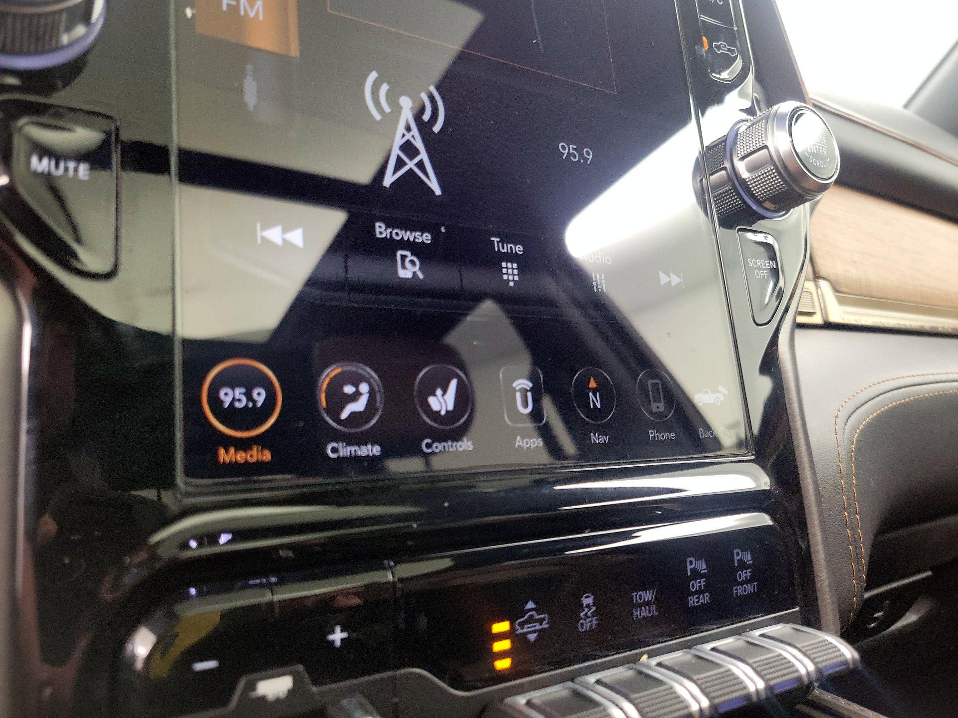 Thumbnail: 2019 RAM 1500 - 17