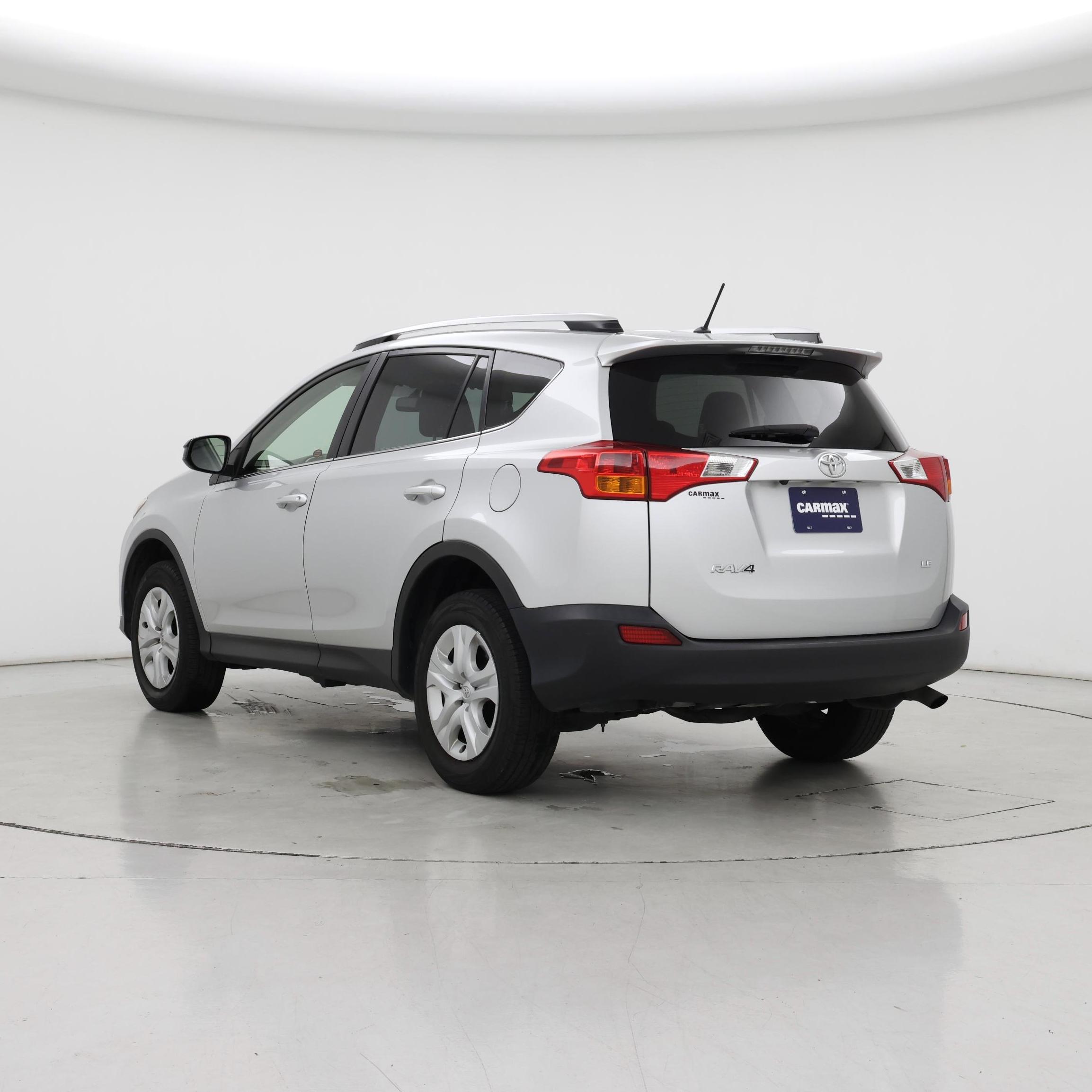 Thumbnail: 2015 Toyota RAV4 - 2