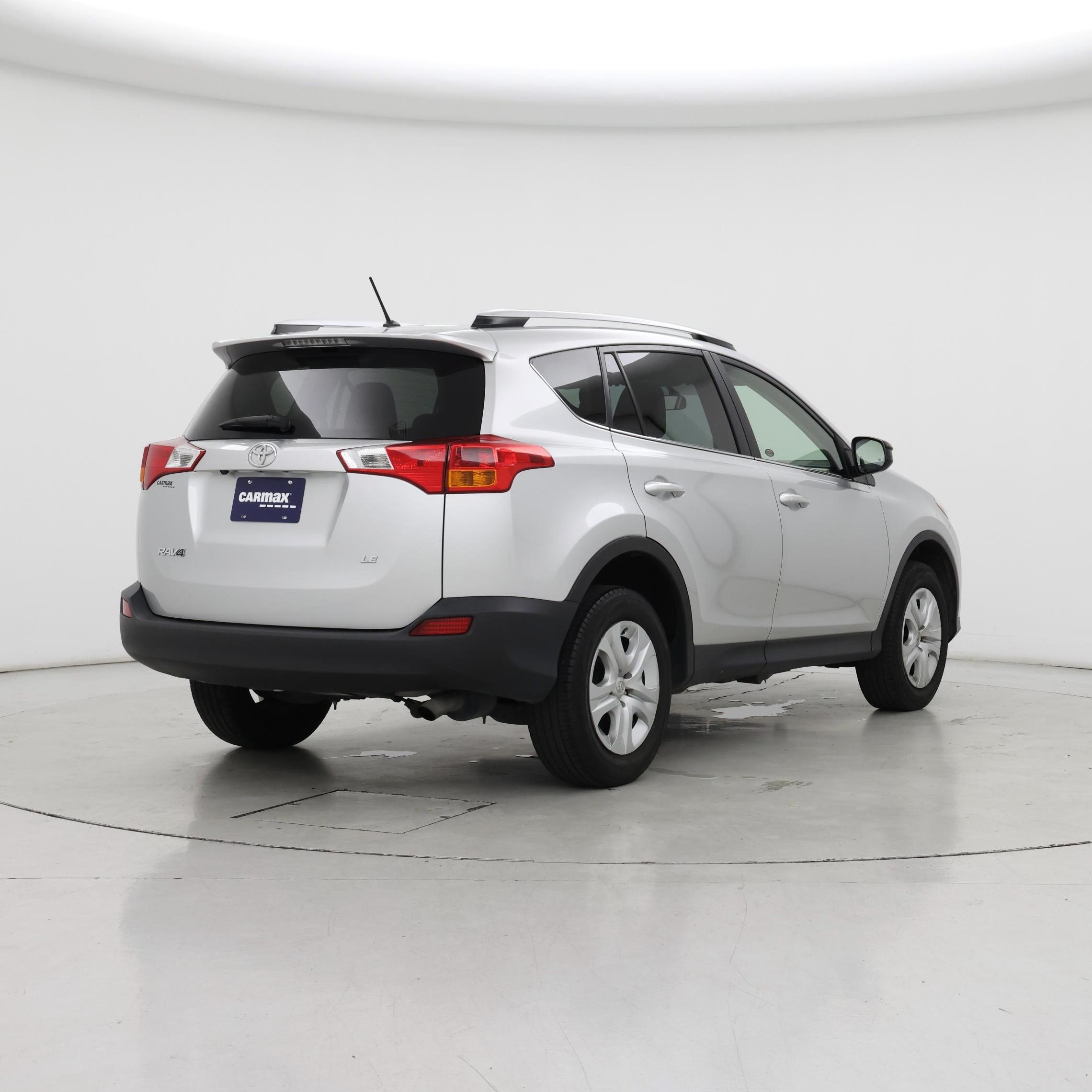 Thumbnail: 2015 Toyota RAV4 - 8
