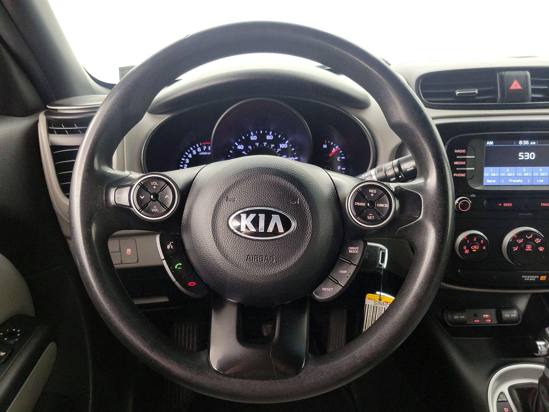 Thumbnail: 2017 Kia Soul - 10