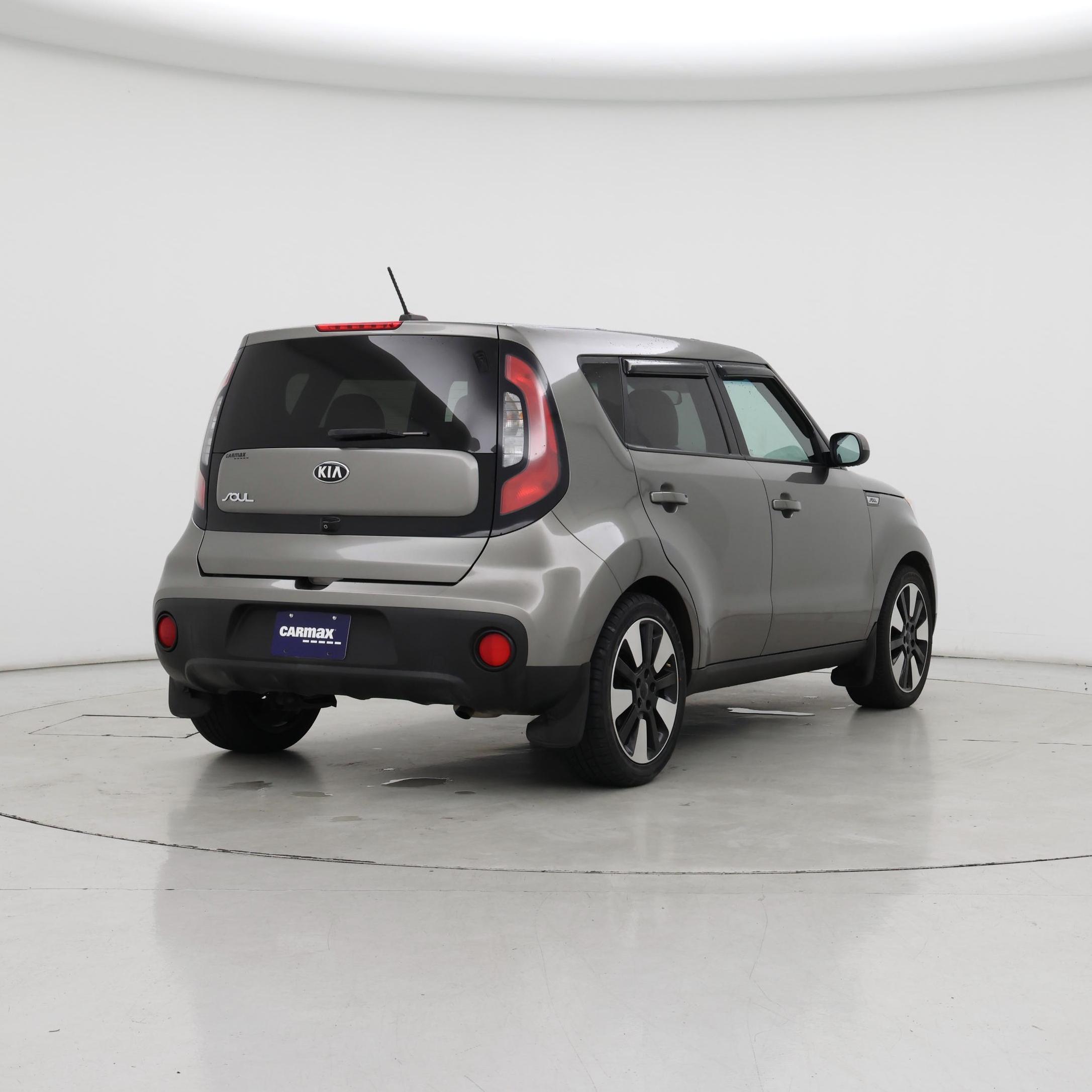 Thumbnail: 2017 Kia Soul - 8