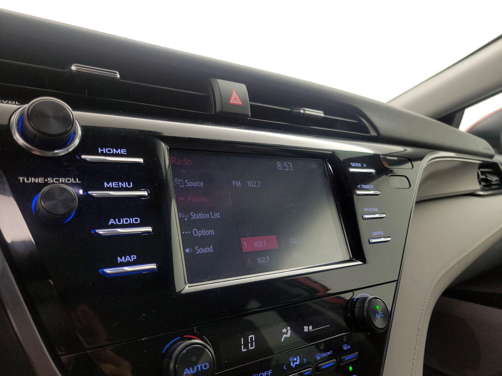 Thumbnail: 2019 Toyota Camry - 15