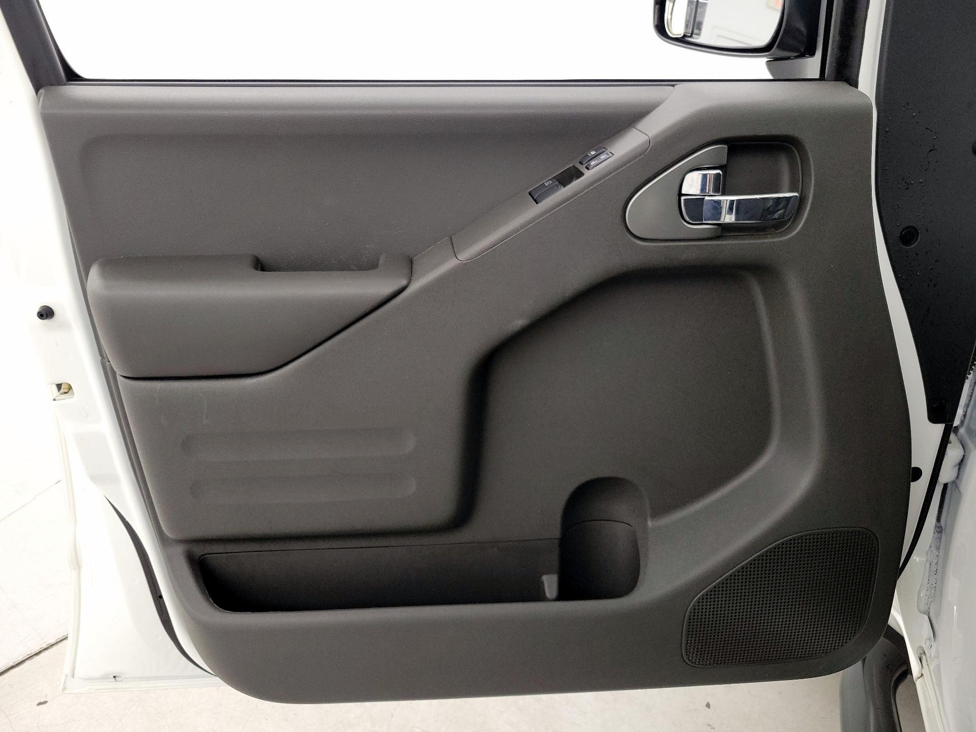 Thumbnail: 2019 Nissan Frontier - 12
