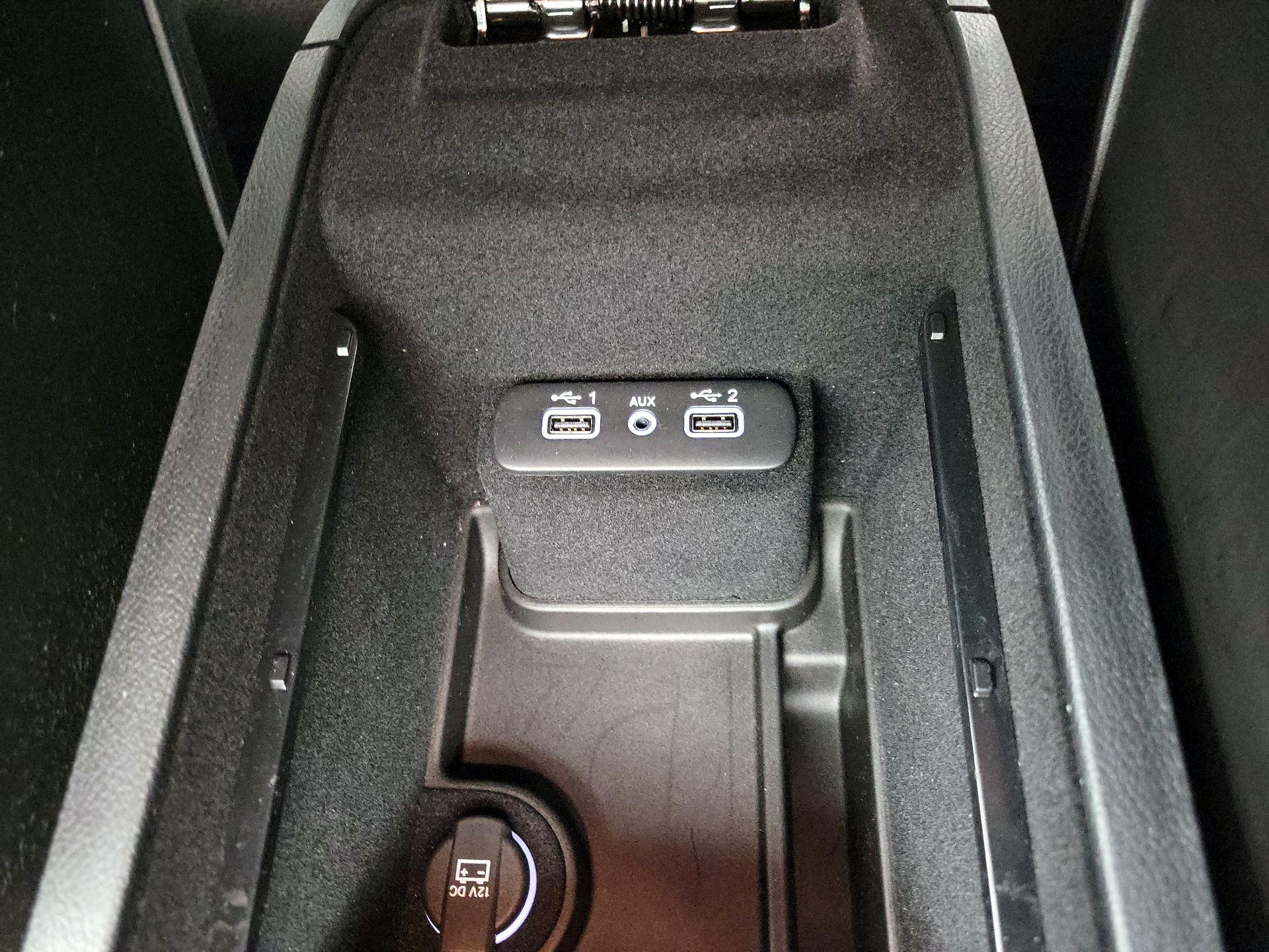 Thumbnail: 2020 Dodge Charger - 19