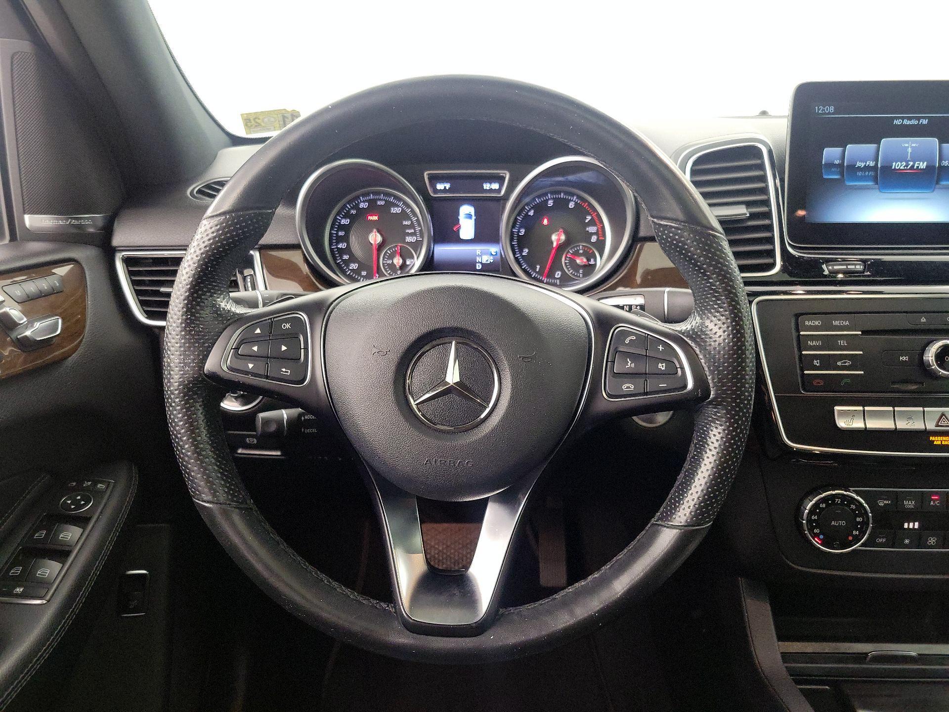 Thumbnail: 2017 Mercedes-Benz GLE - 10