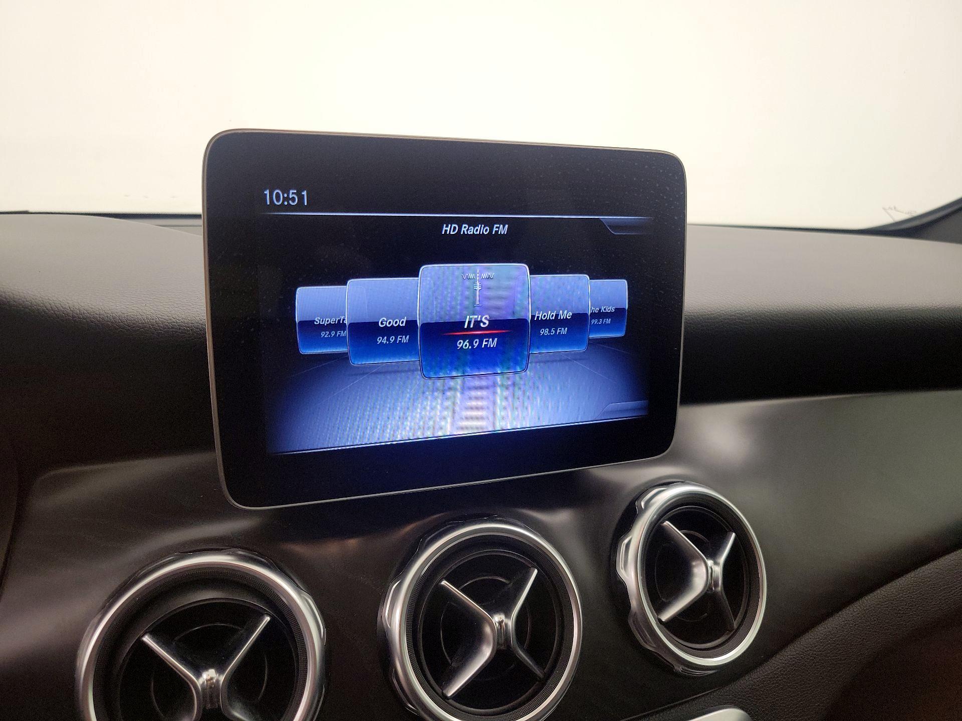 Thumbnail: 2019 Mercedes-Benz GLA - 15