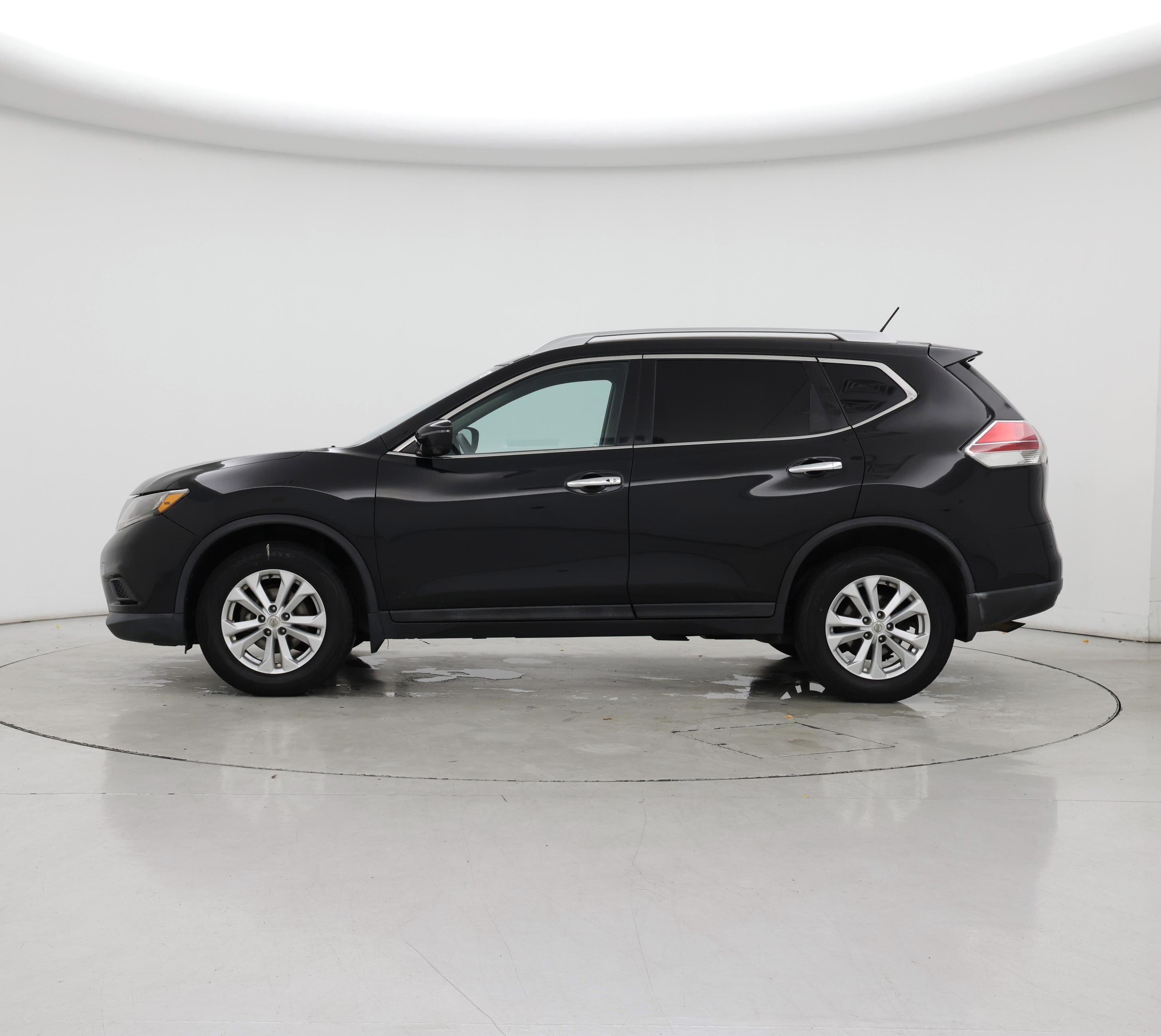 Thumbnail: 2016 Nissan Rogue - 3