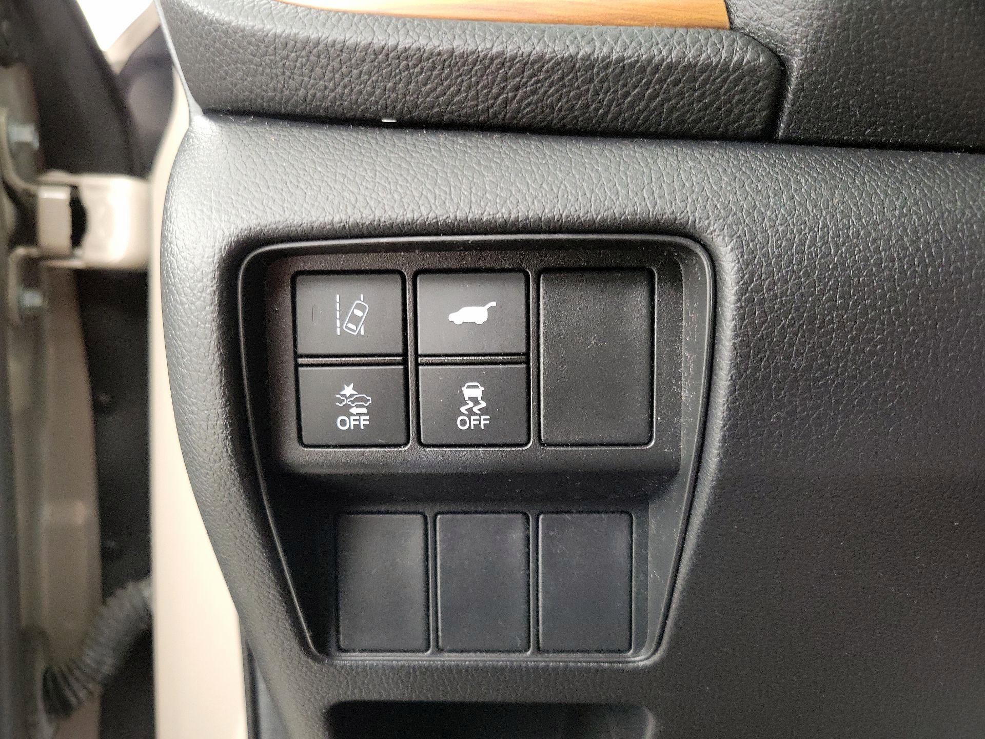 Thumbnail: 2018 Honda CR-V - 13