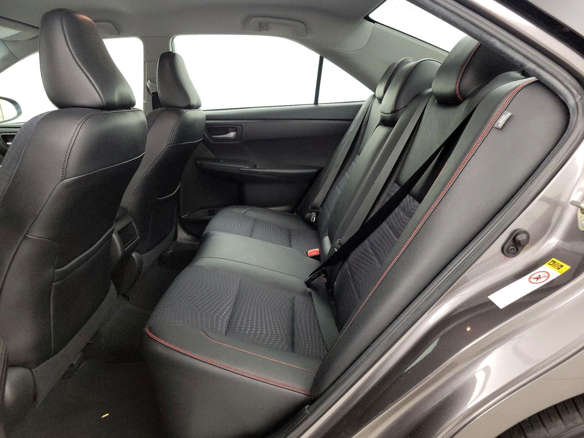 Thumbnail: 2015 Toyota Camry - 19