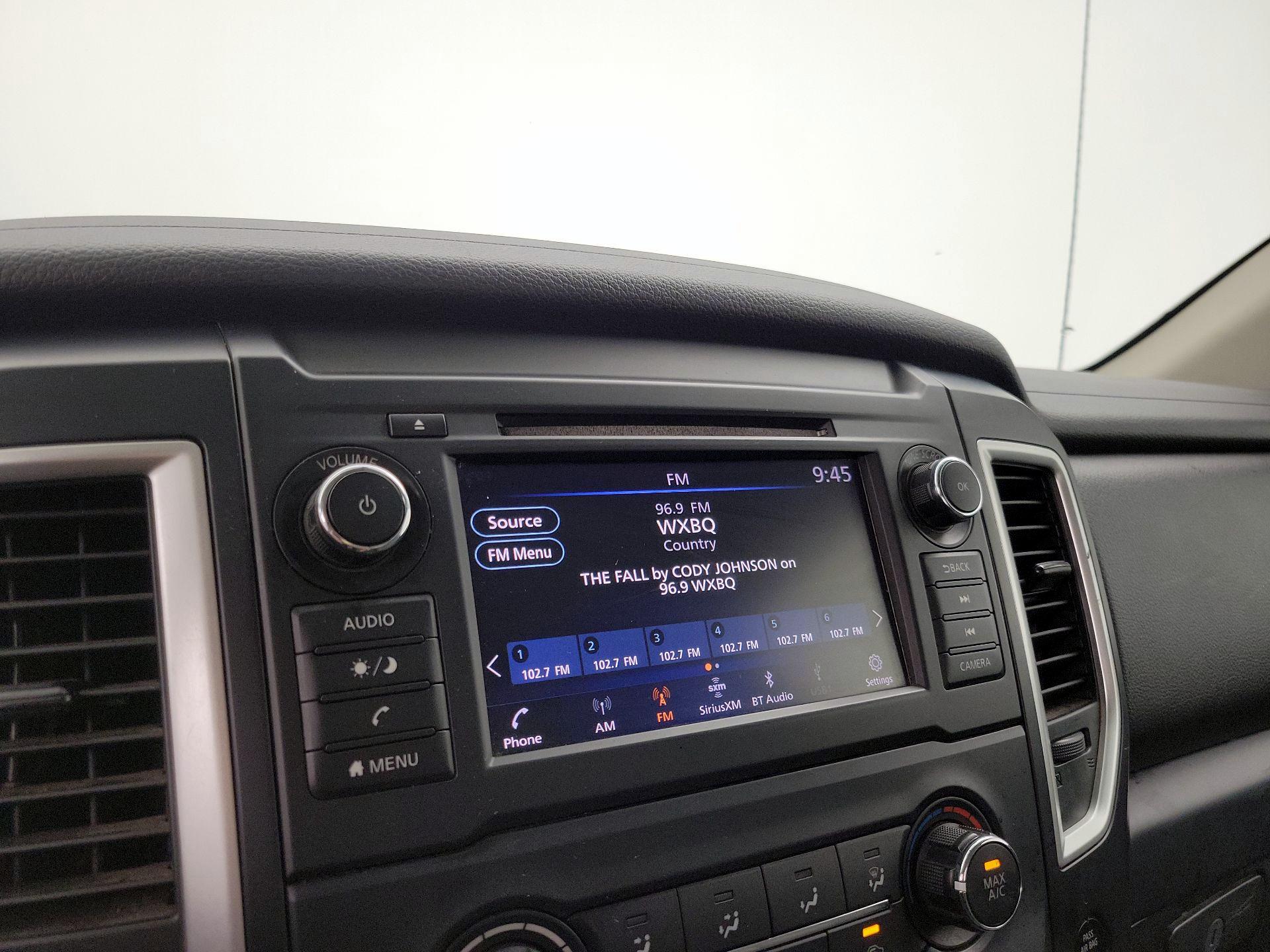 Thumbnail: 2019 Nissan Titan - 15