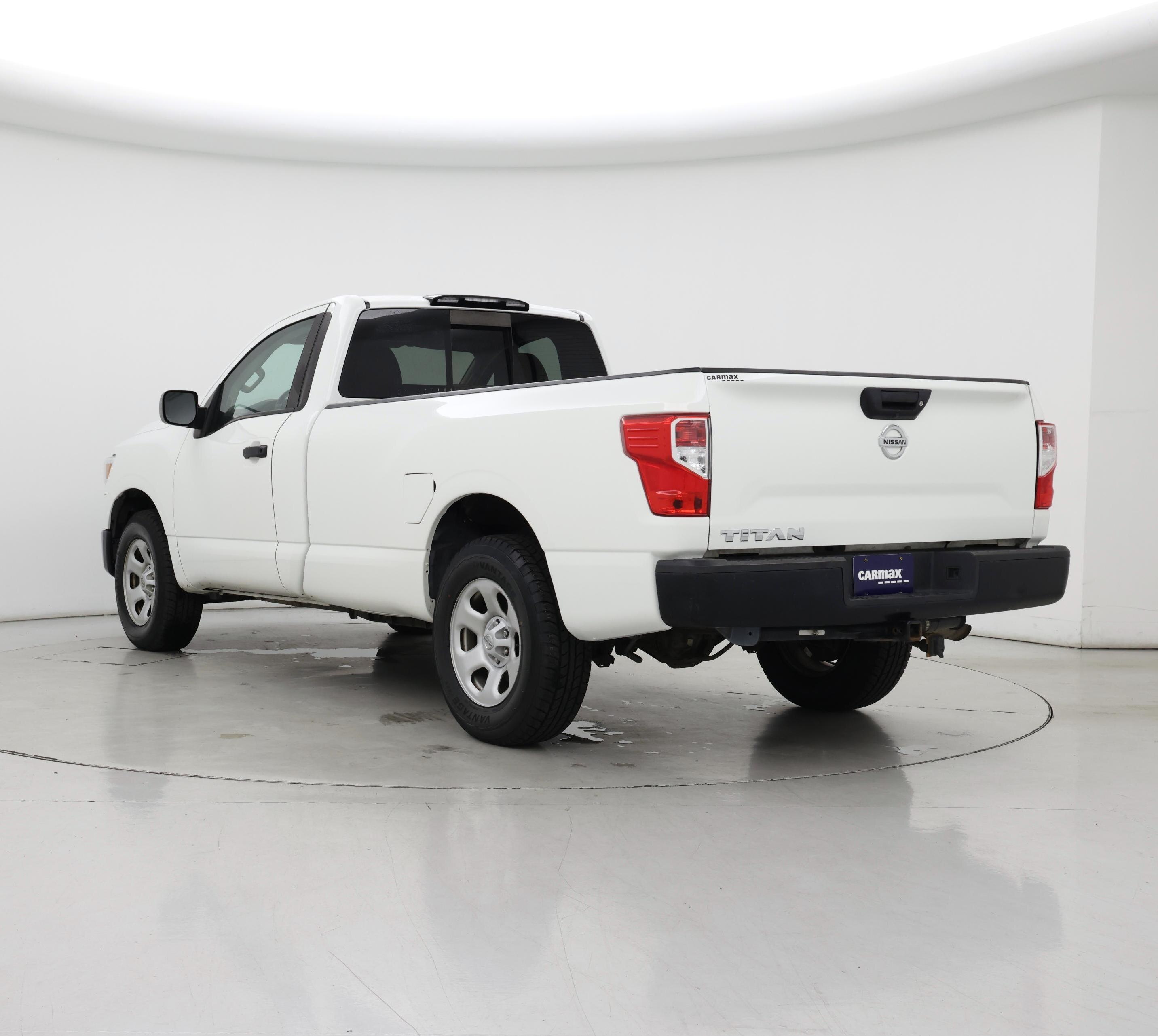 Thumbnail: 2019 Nissan Titan - 2