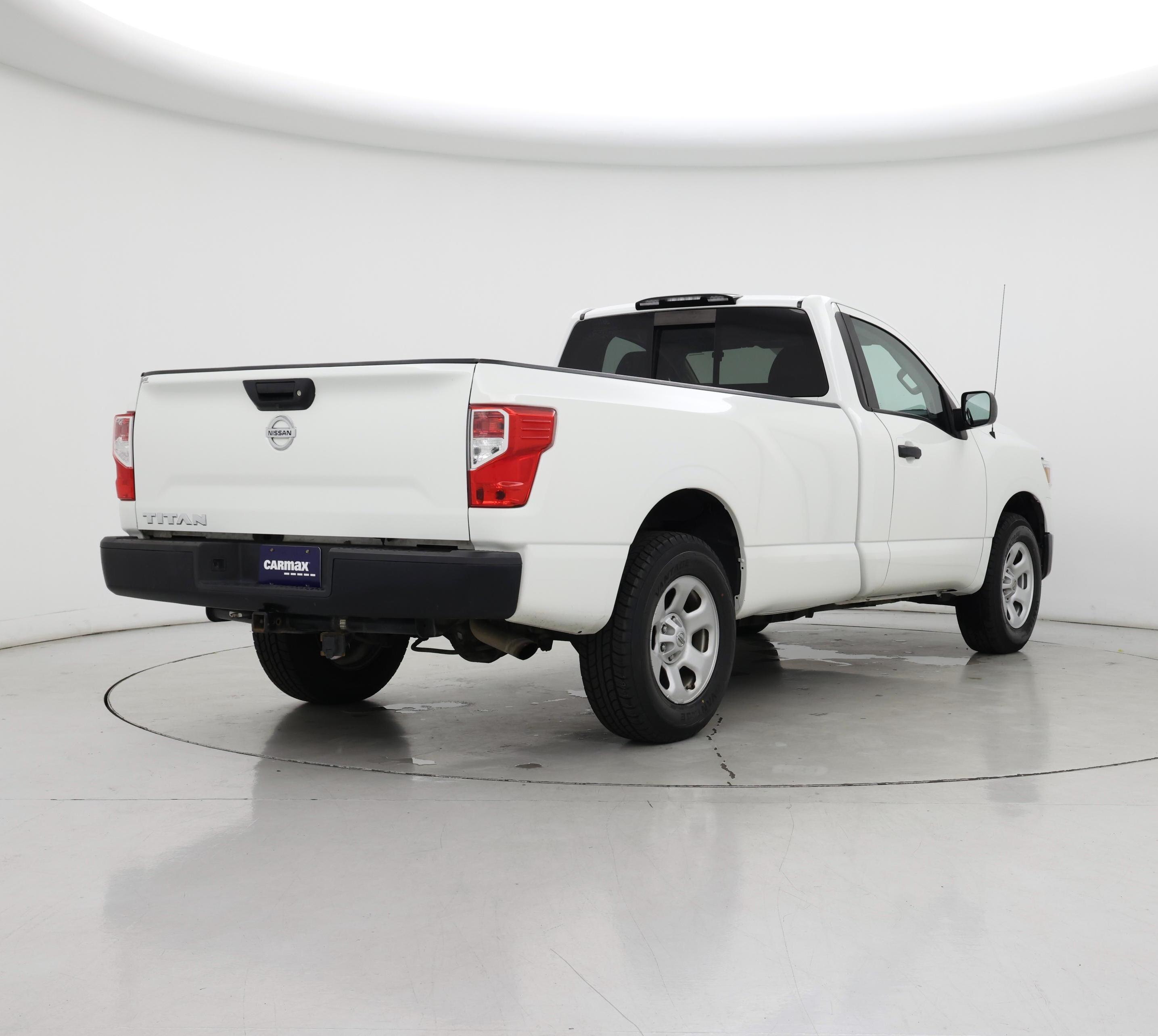 Thumbnail: 2019 Nissan Titan - 8