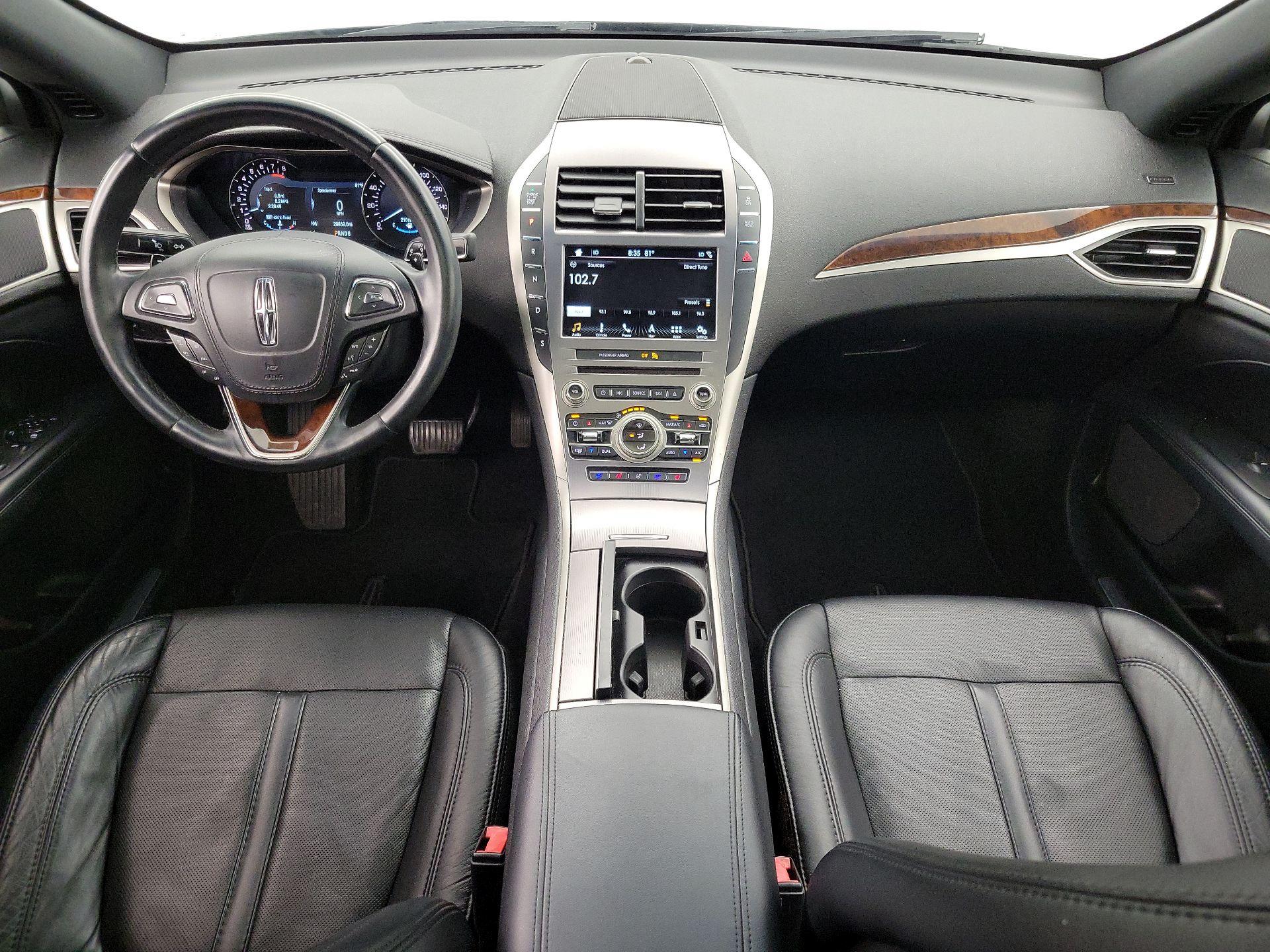 Thumbnail: 2017 Lincoln MKZ - 9