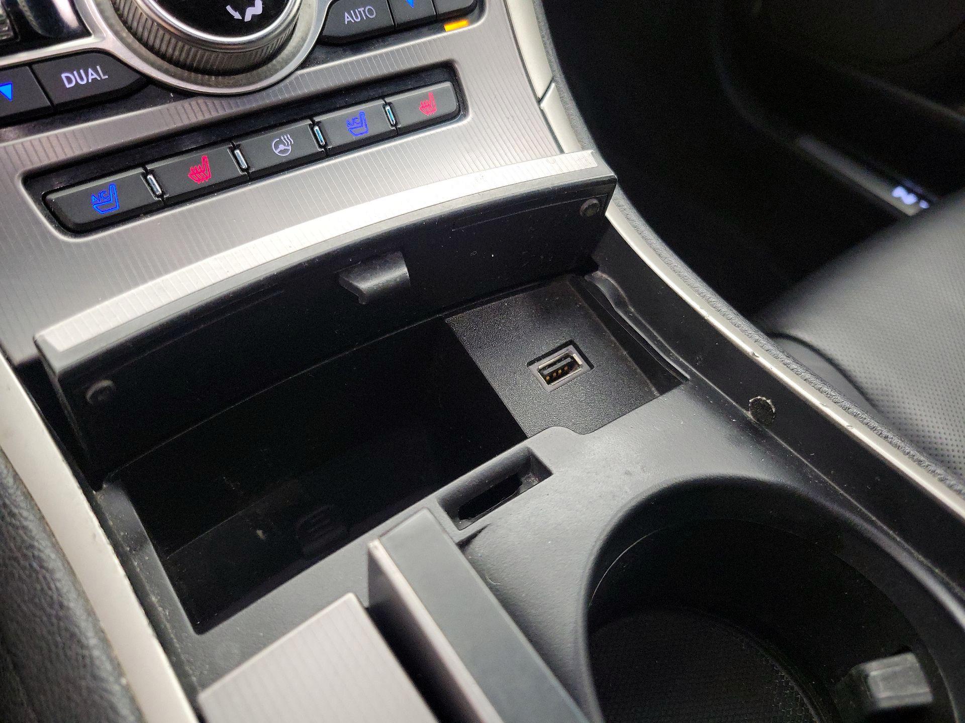 Thumbnail: 2017 Lincoln MKZ - 19