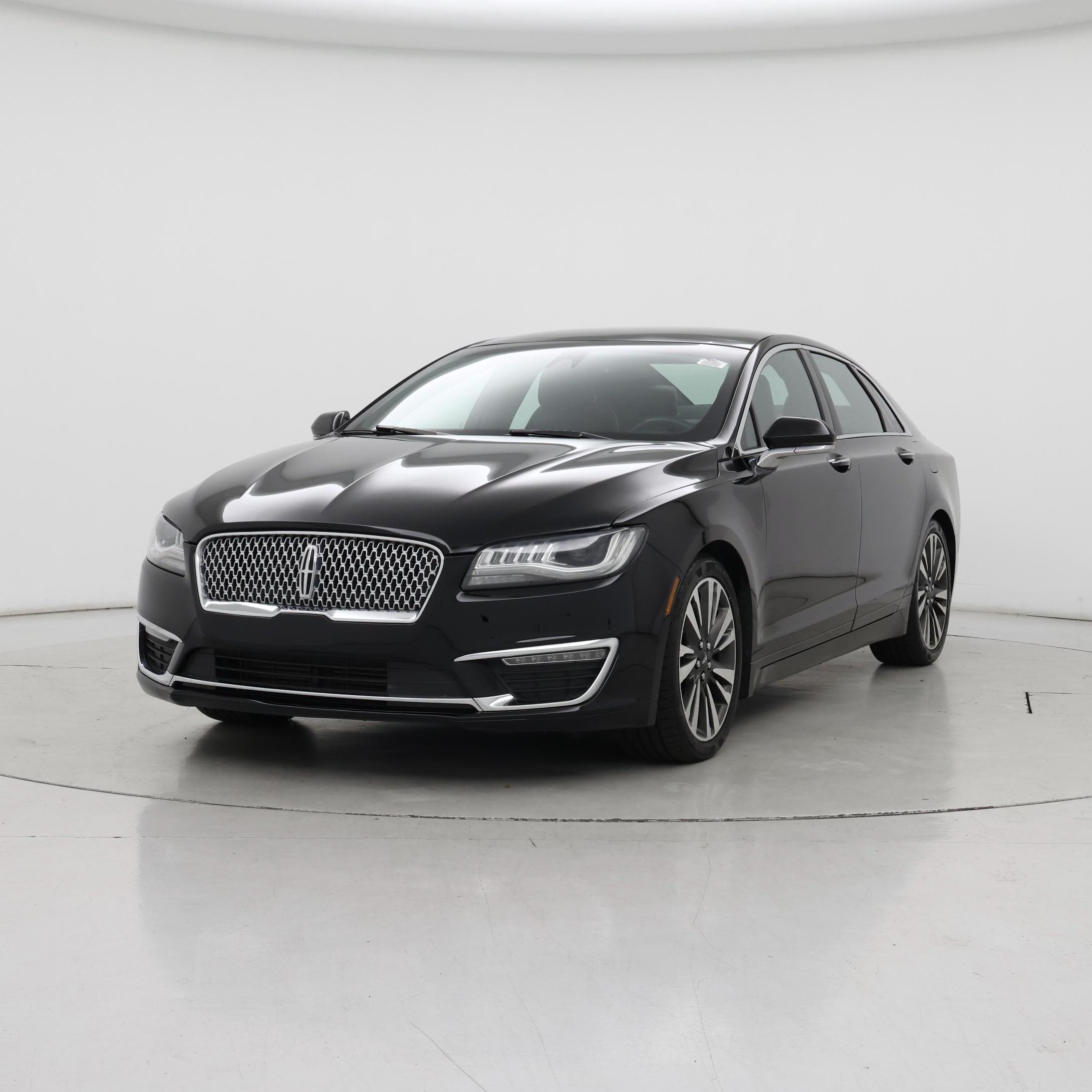Thumbnail: 2017 Lincoln MKZ - 4