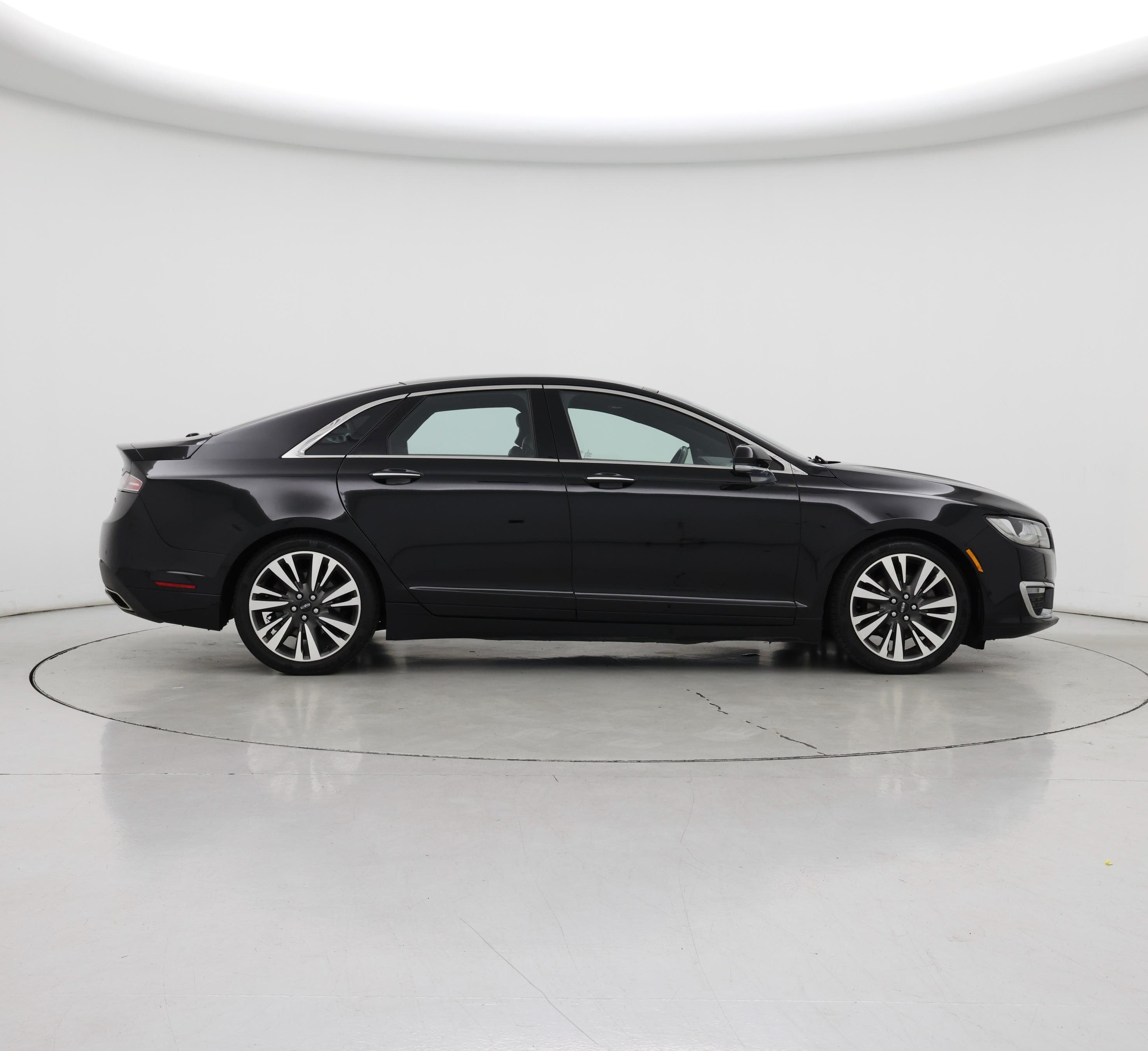 Thumbnail: 2017 Lincoln MKZ - 7