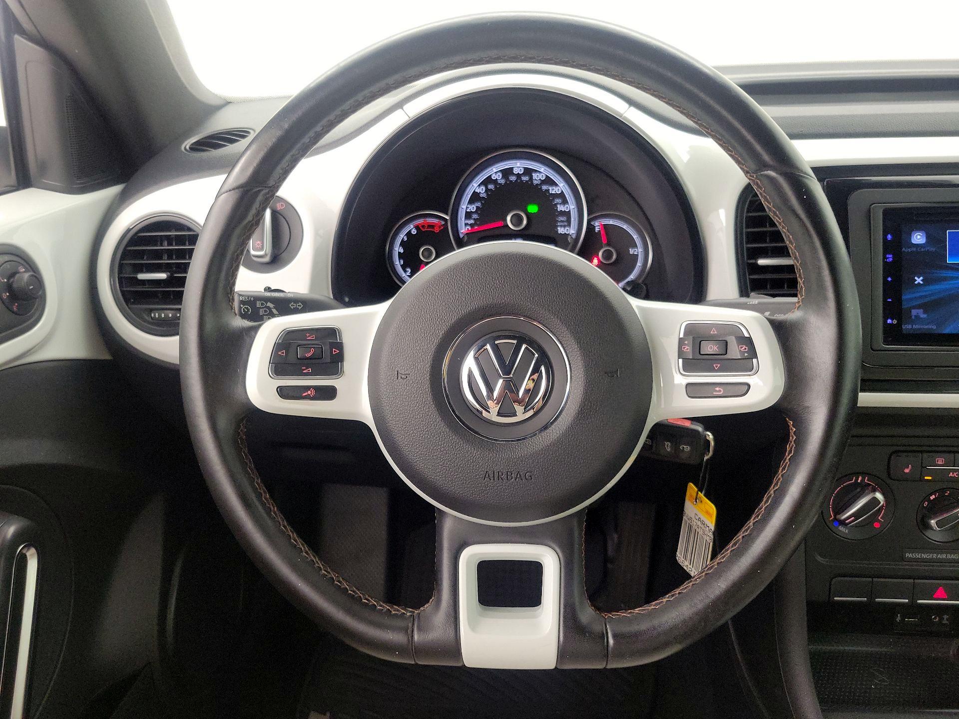 Thumbnail: 2017 Volkswagen Beetle - 10