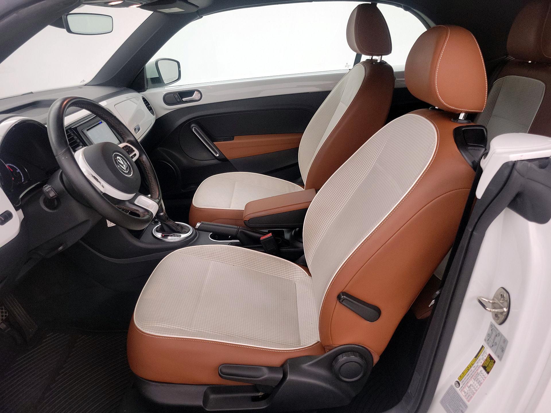 Thumbnail: 2017 Volkswagen Beetle - 11