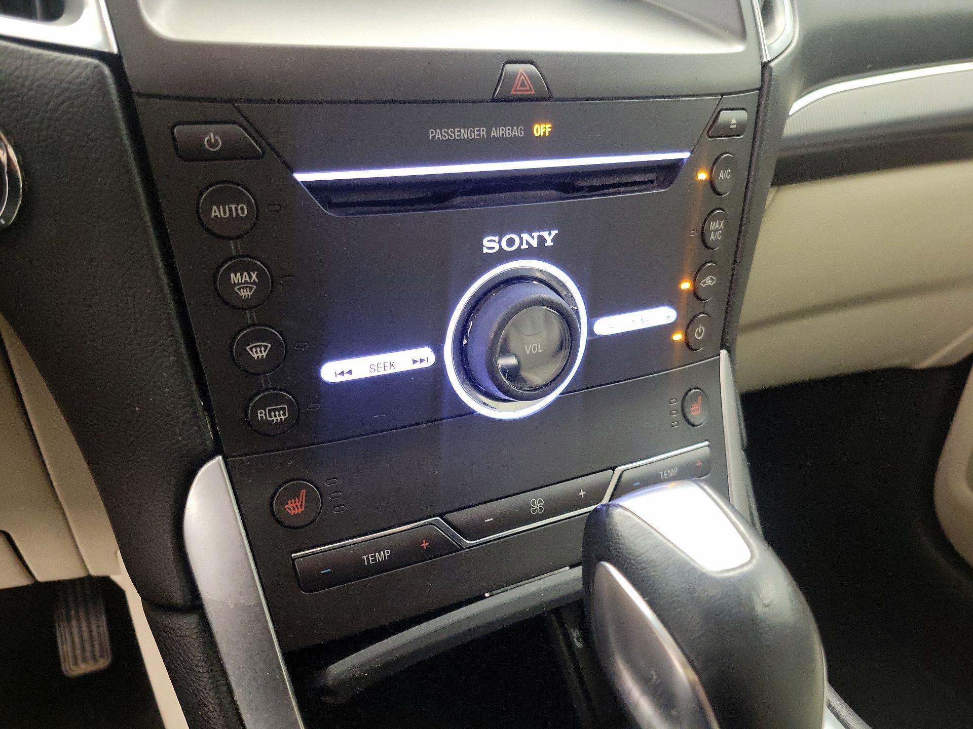 Thumbnail: 2015 Ford Edge - 16