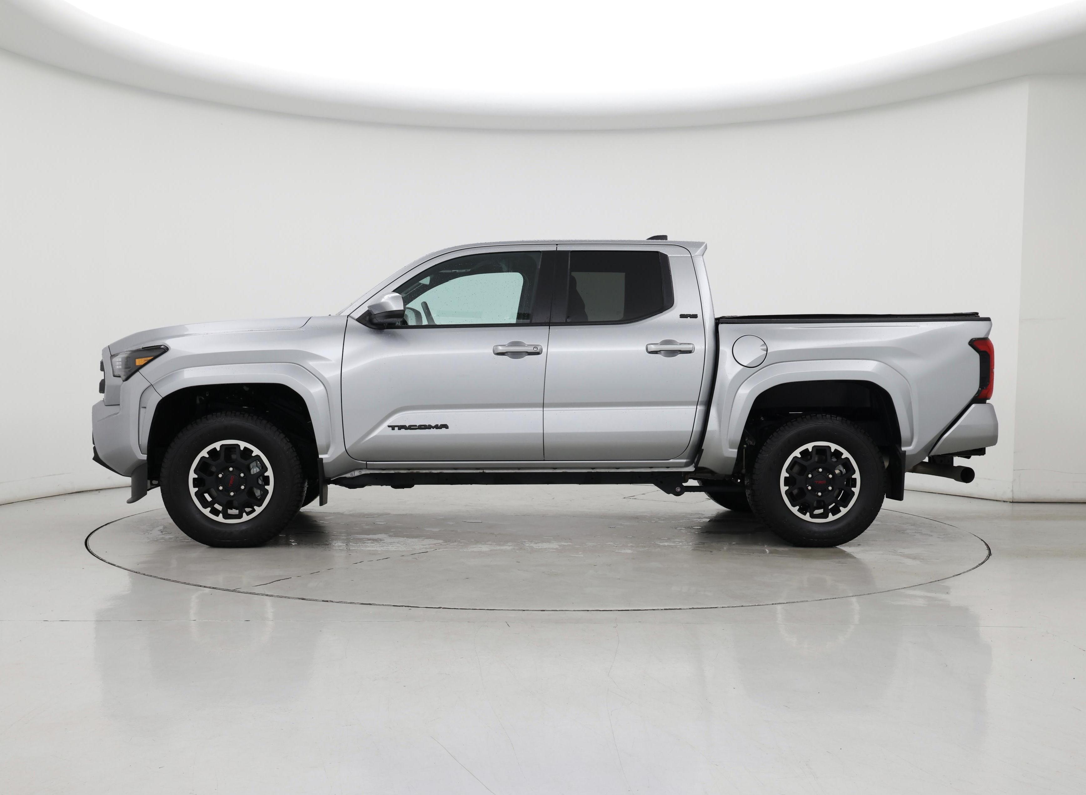Thumbnail: 2024 Toyota Tacoma - 3