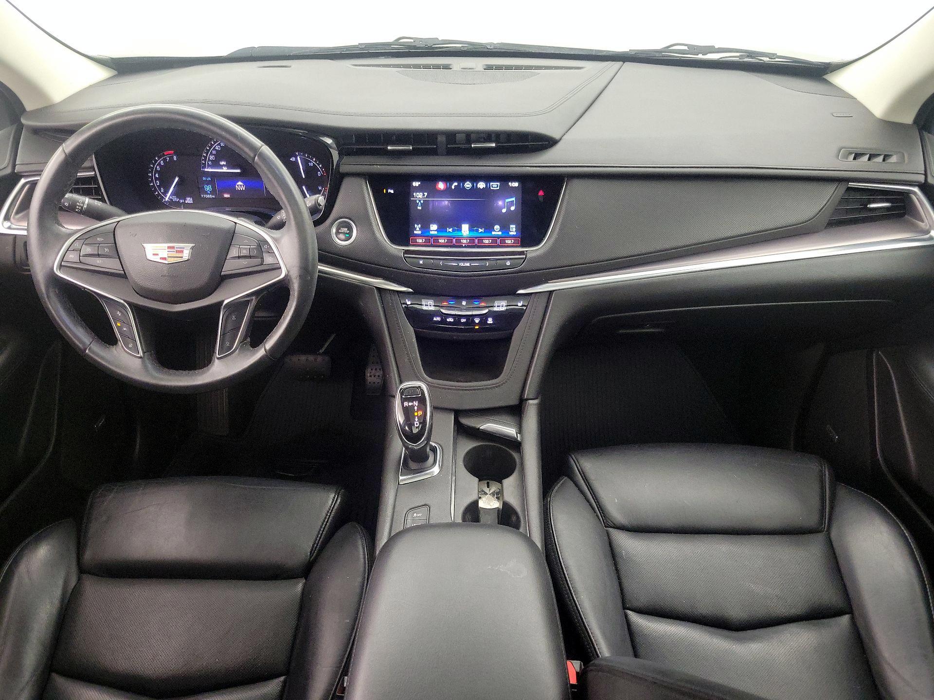 Thumbnail: 2017 Cadillac XT5 - 9