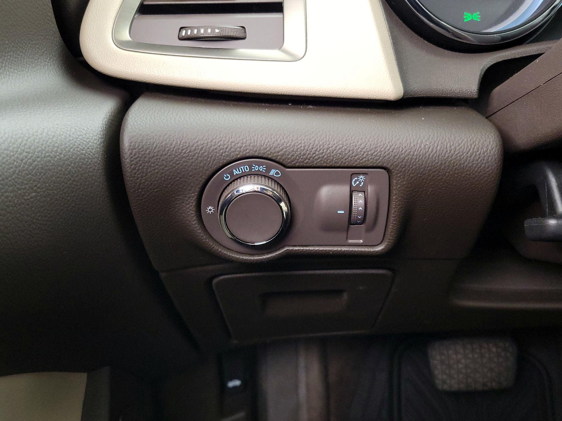 Thumbnail: 2015 Buick Verano - 13