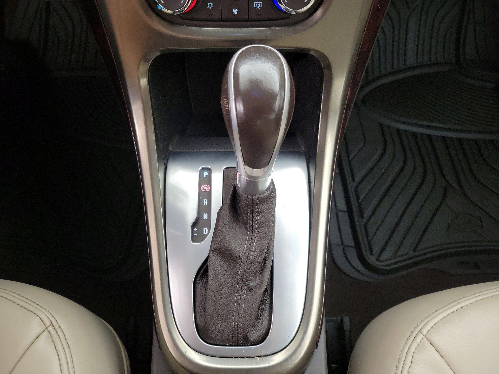 Thumbnail: 2015 Buick Verano - 17