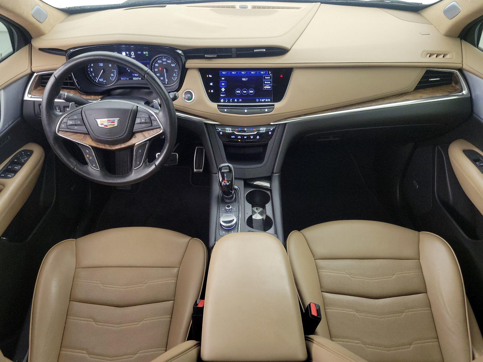 Thumbnail: 2020 Cadillac XT5 - 9
