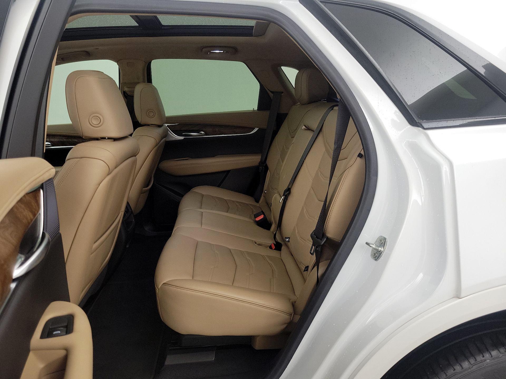 Thumbnail: 2020 Cadillac XT5 - 20