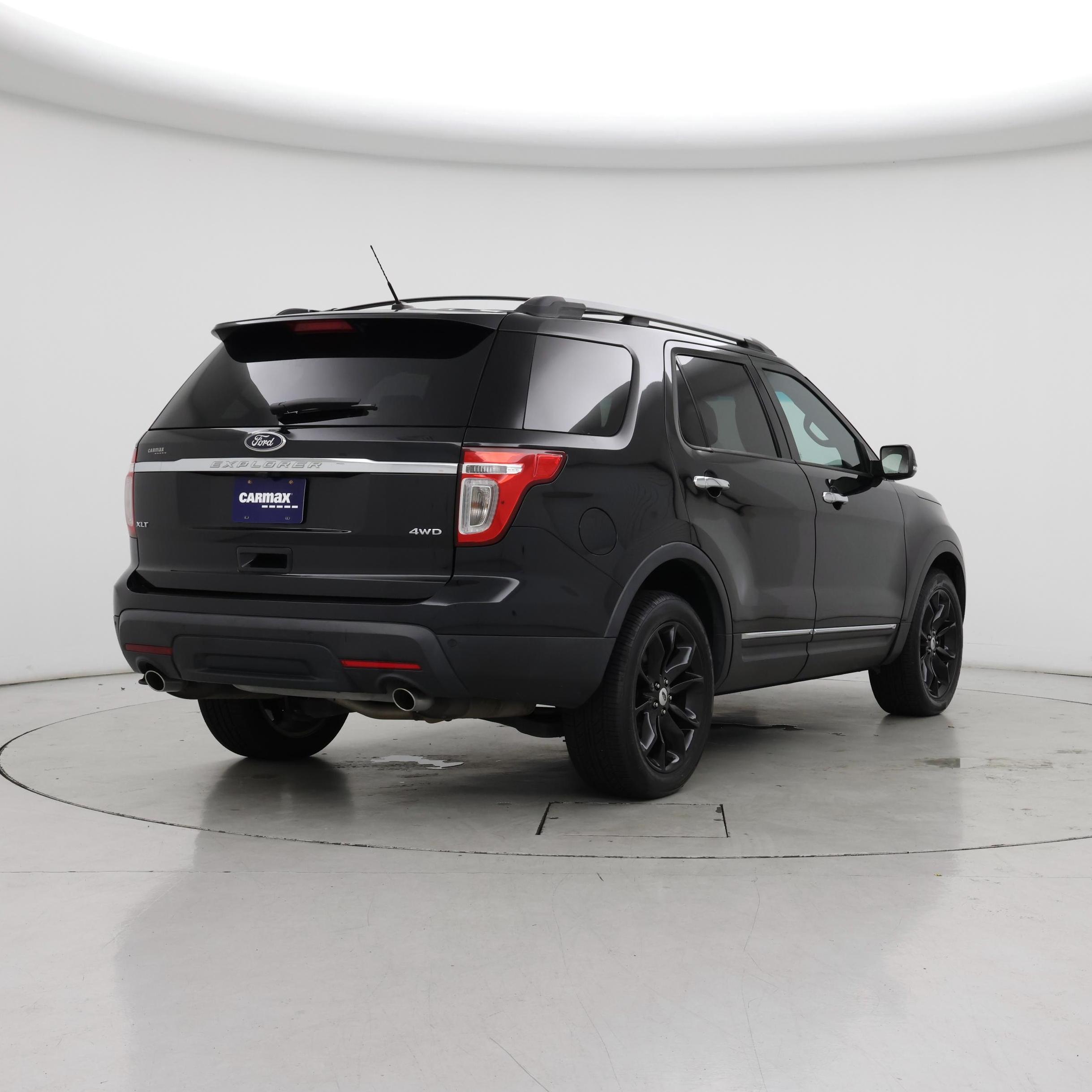 Thumbnail: 2014 Ford Explorer - 8