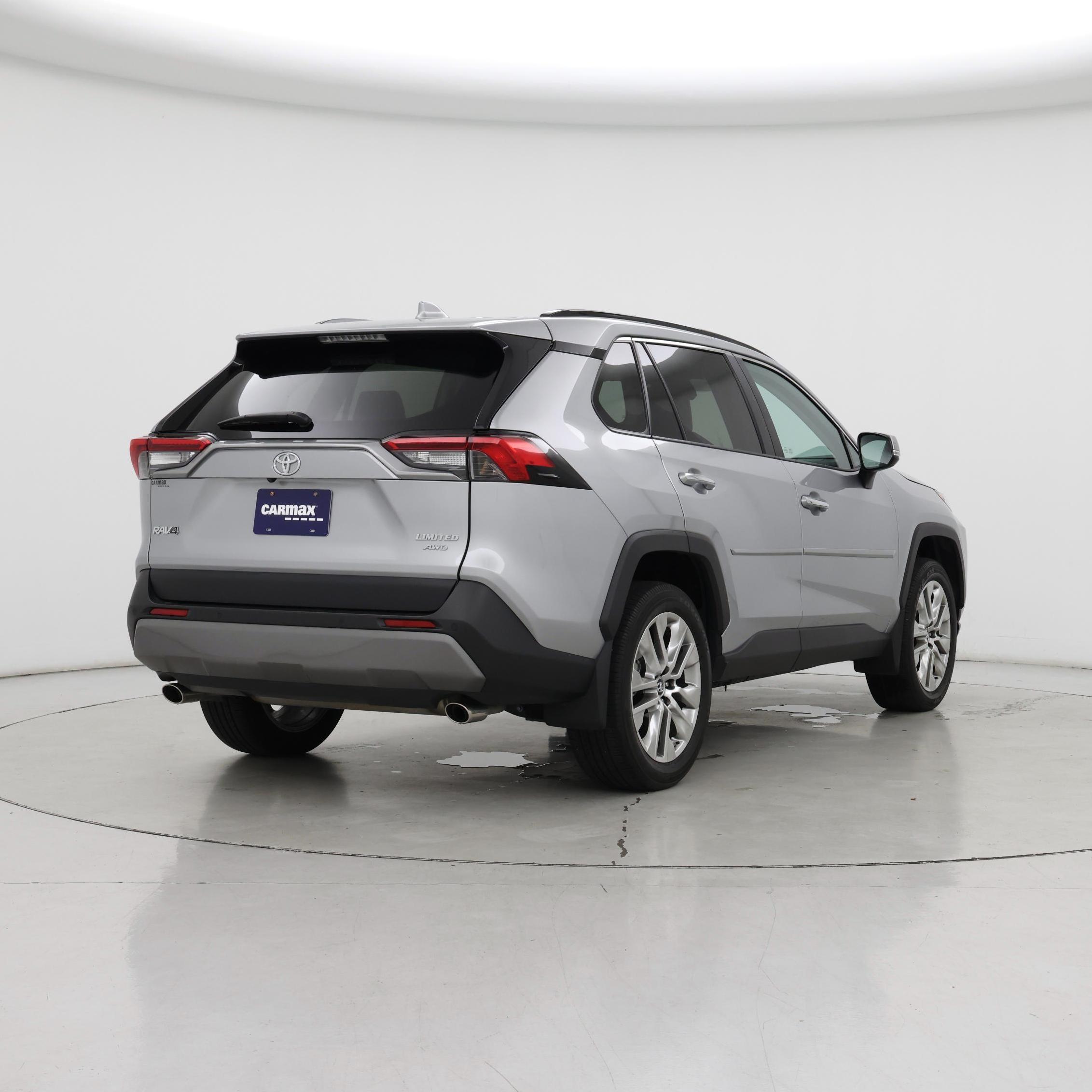 Thumbnail: 2019 Toyota RAV4 - 8