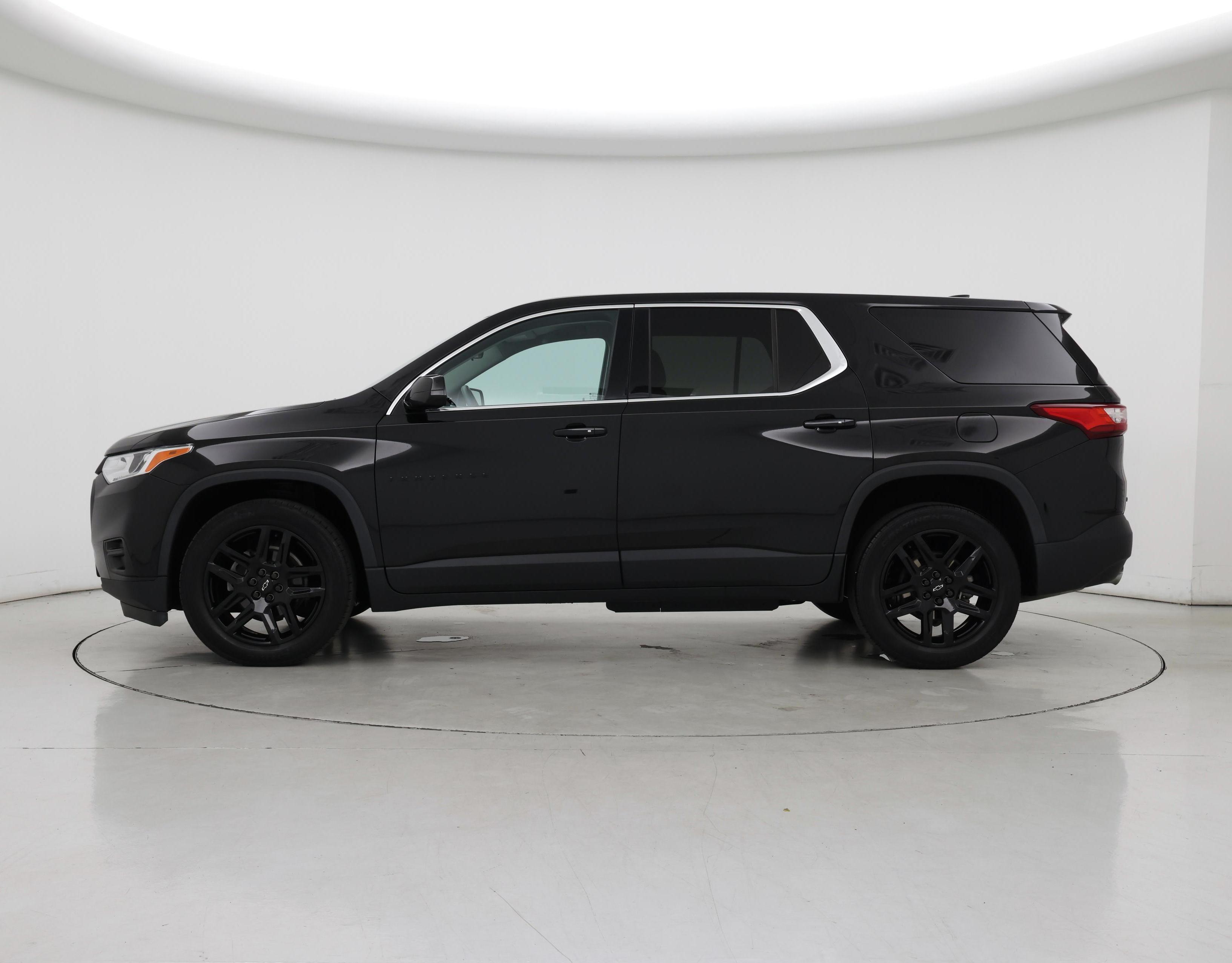 Thumbnail: 2020 Chevrolet Traverse - 3
