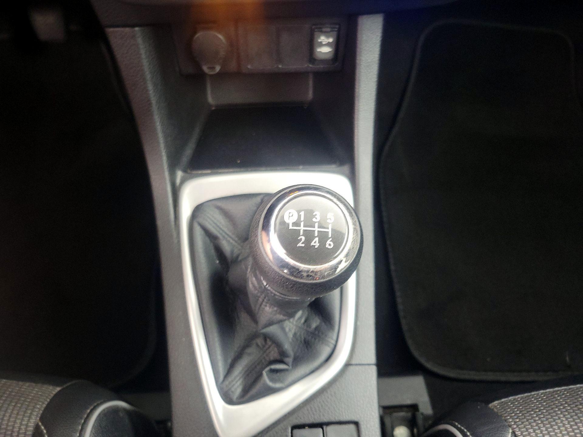Thumbnail: 2016 Toyota Corolla - 17
