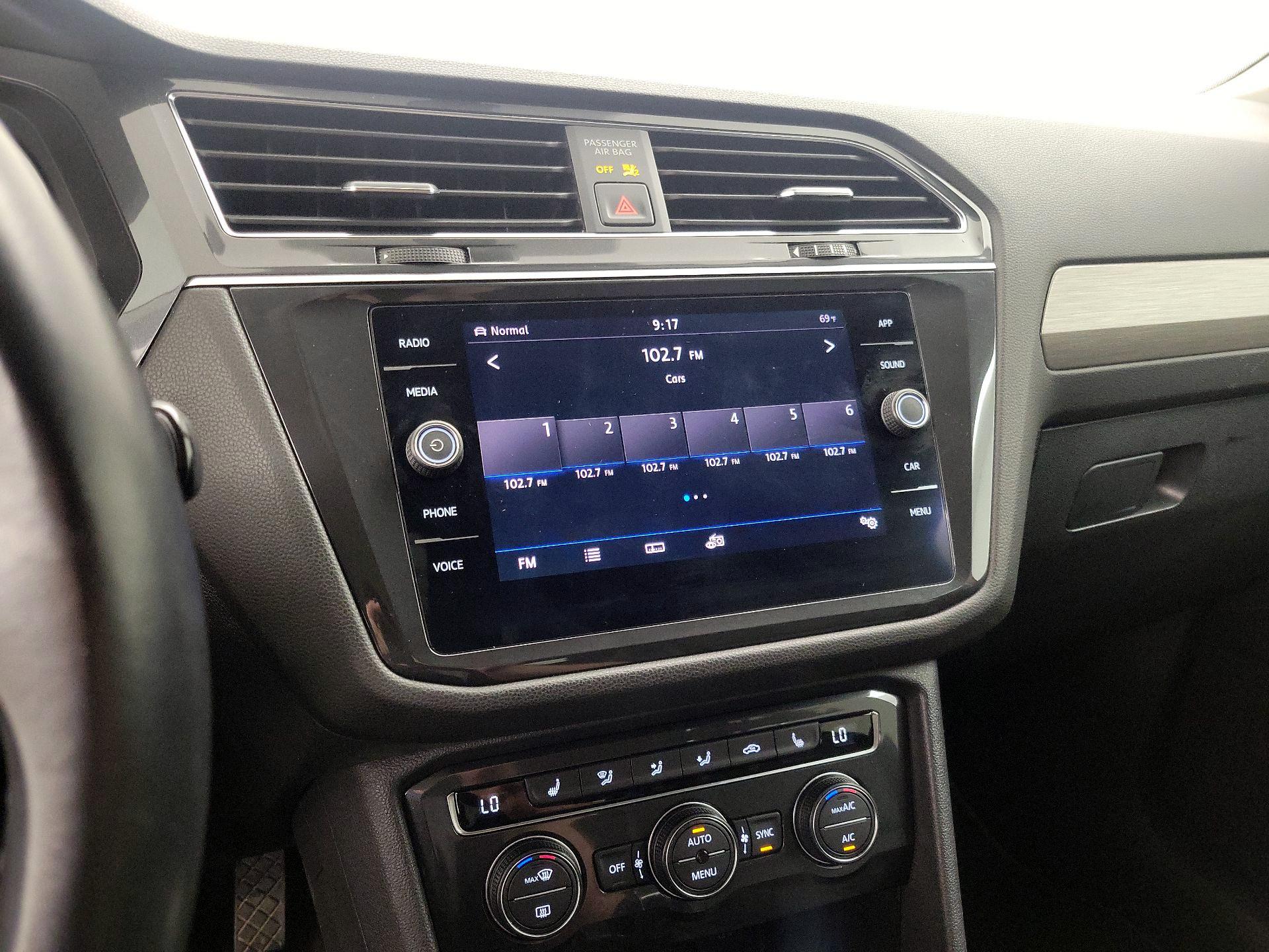 Thumbnail: 2019 Volkswagen Tiguan - 15