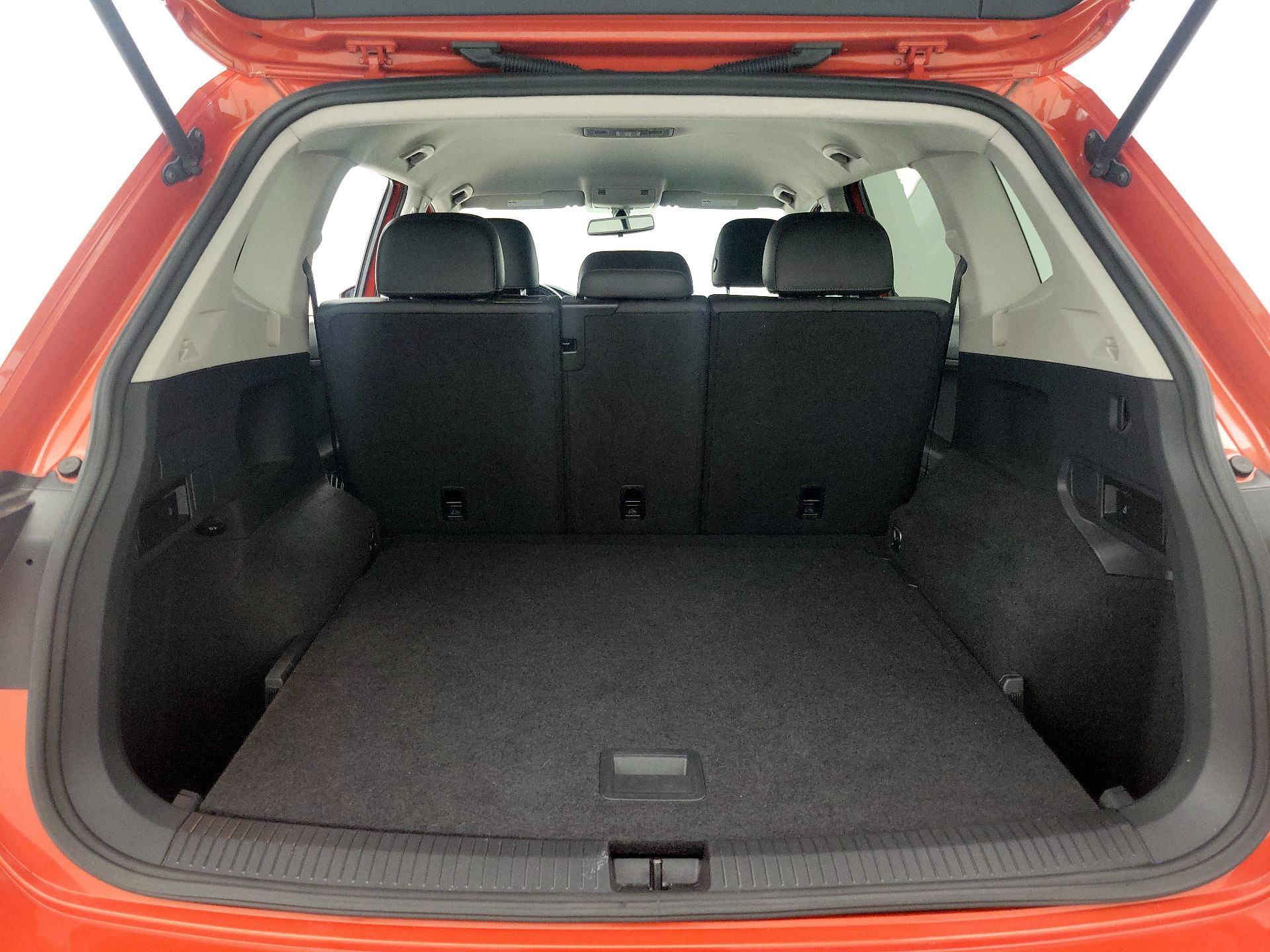 Thumbnail: 2019 Volkswagen Tiguan - 20