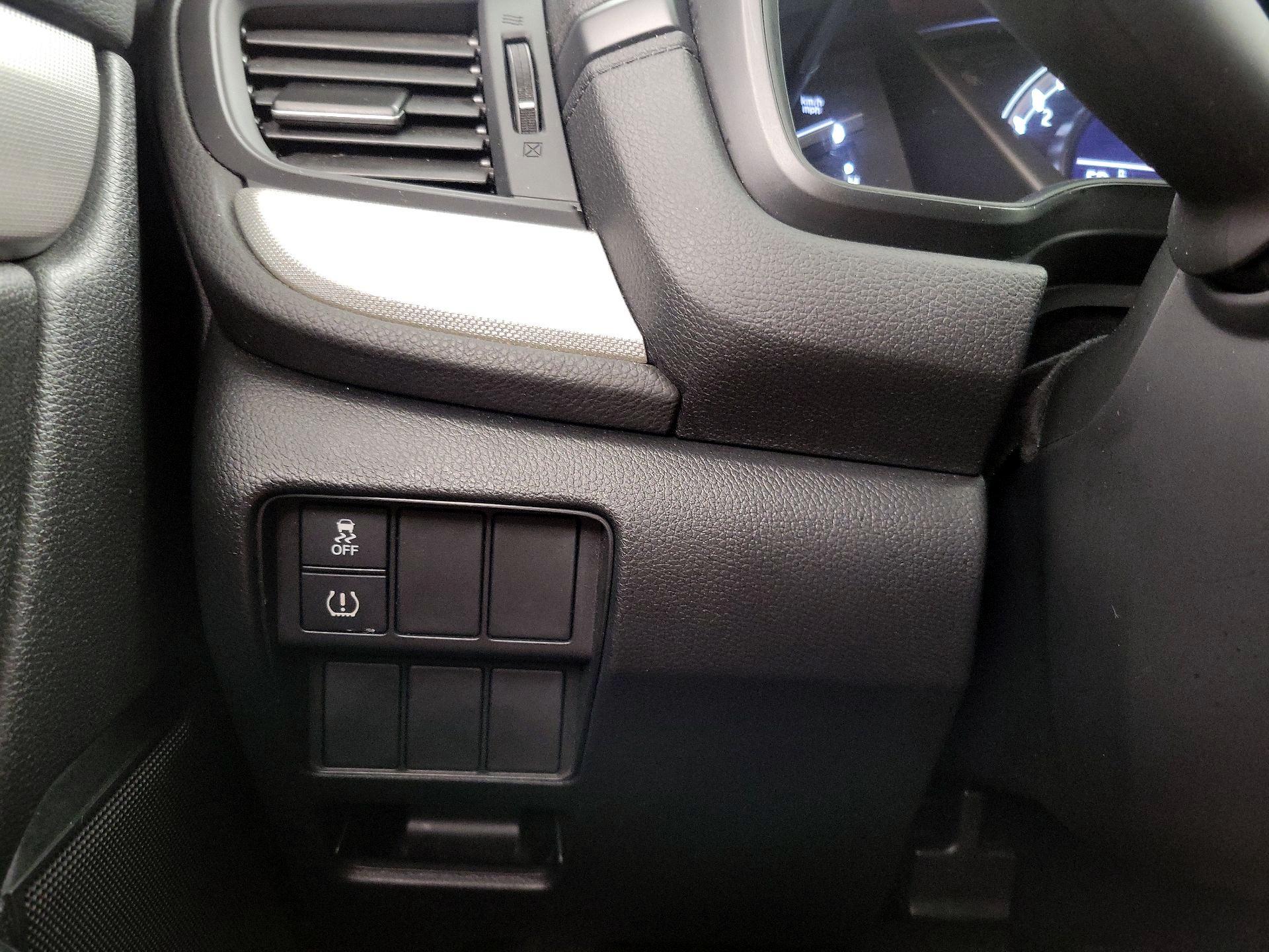 Thumbnail: 2017 Honda CR-V - 13