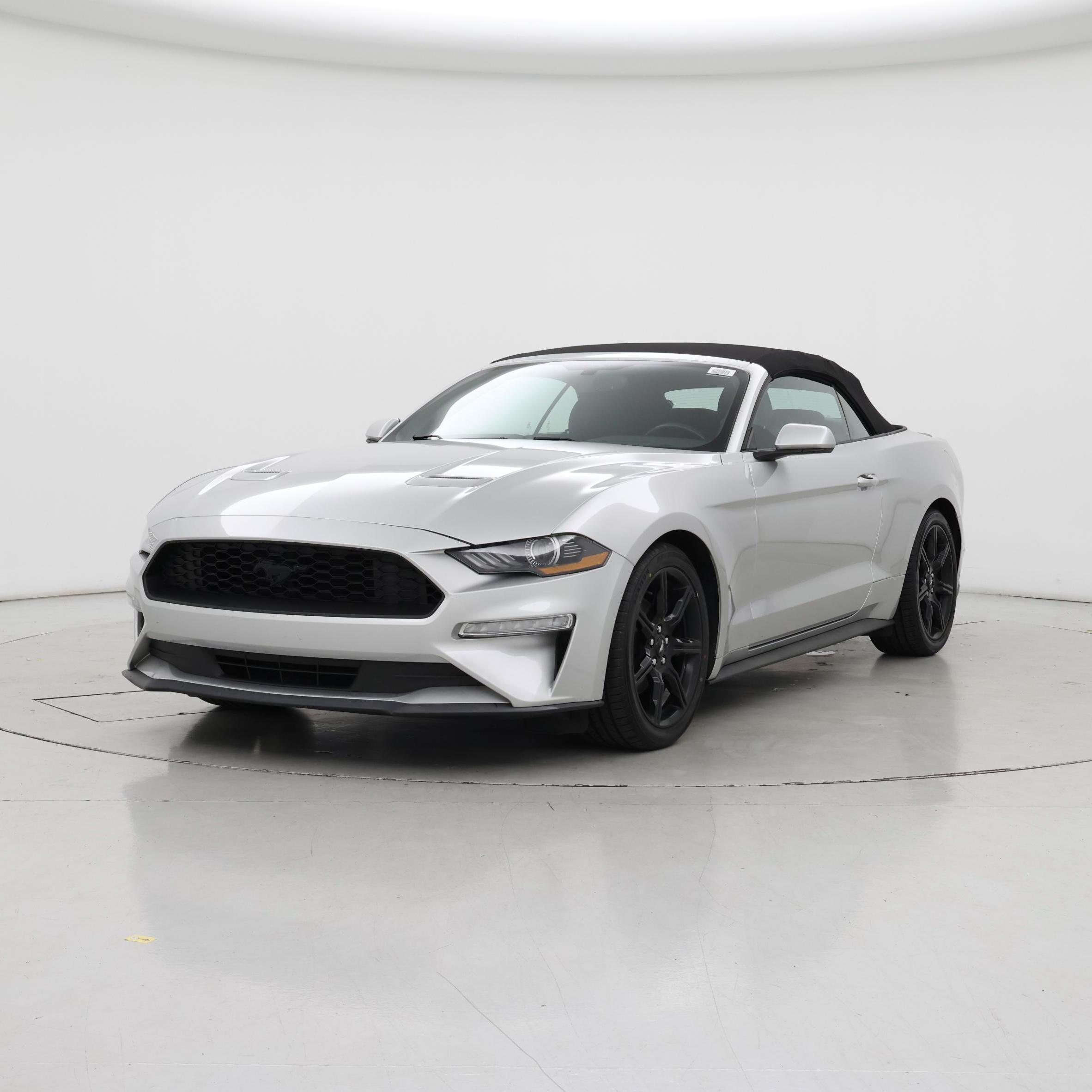 Thumbnail: 2018 Ford Mustang - 4