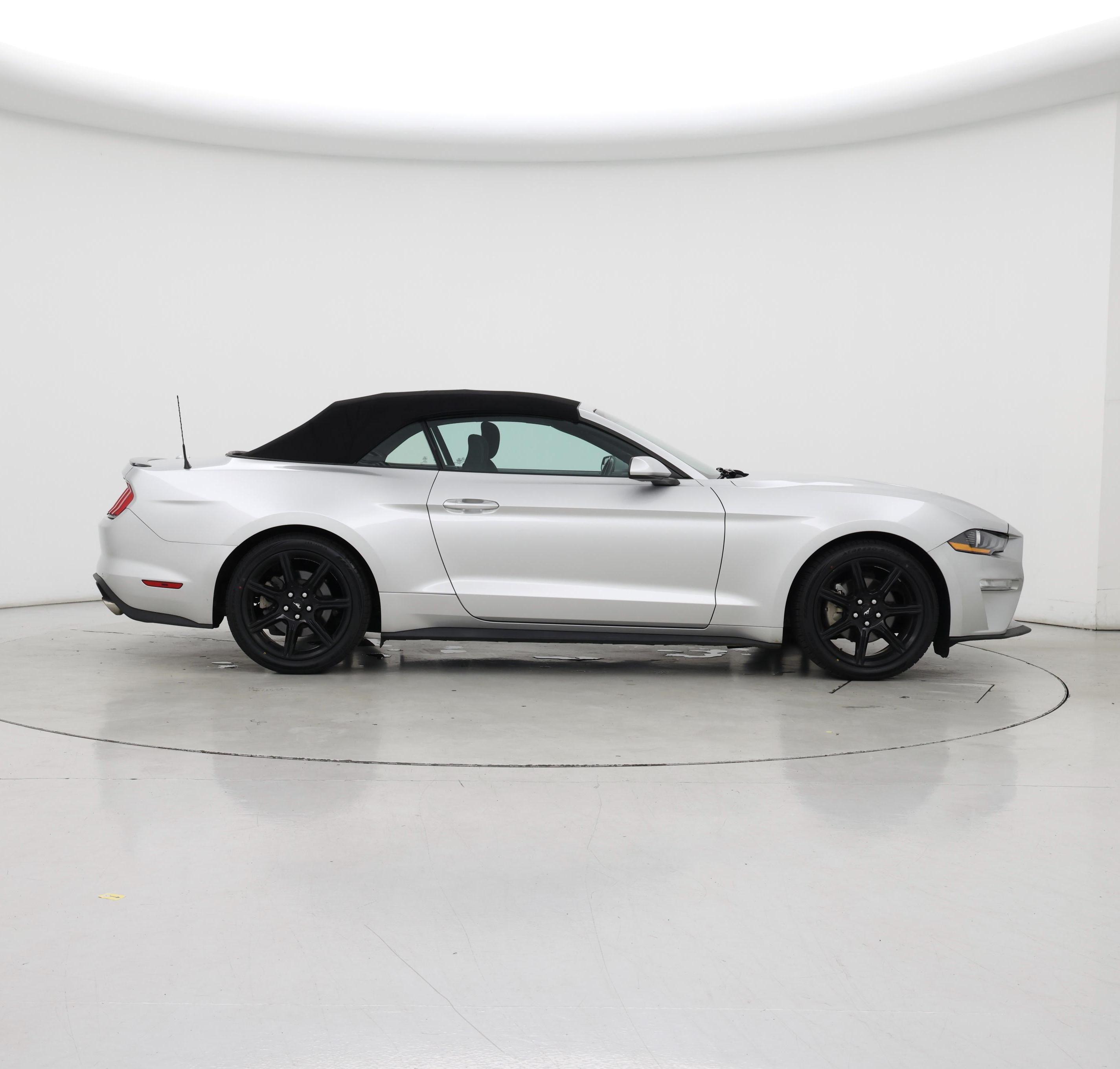 Thumbnail: 2018 Ford Mustang - 7