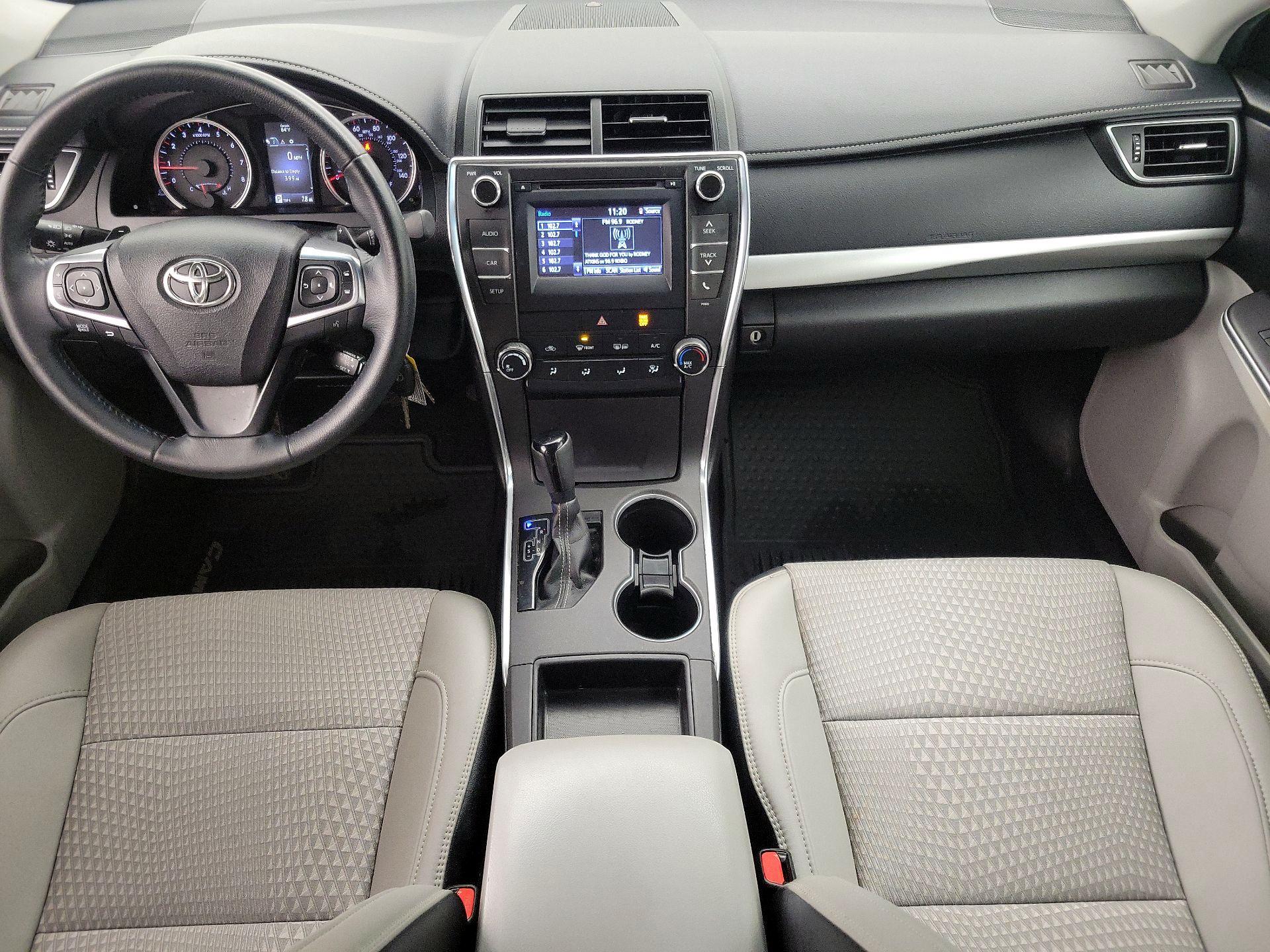 Thumbnail: 2015 Toyota Camry - 9