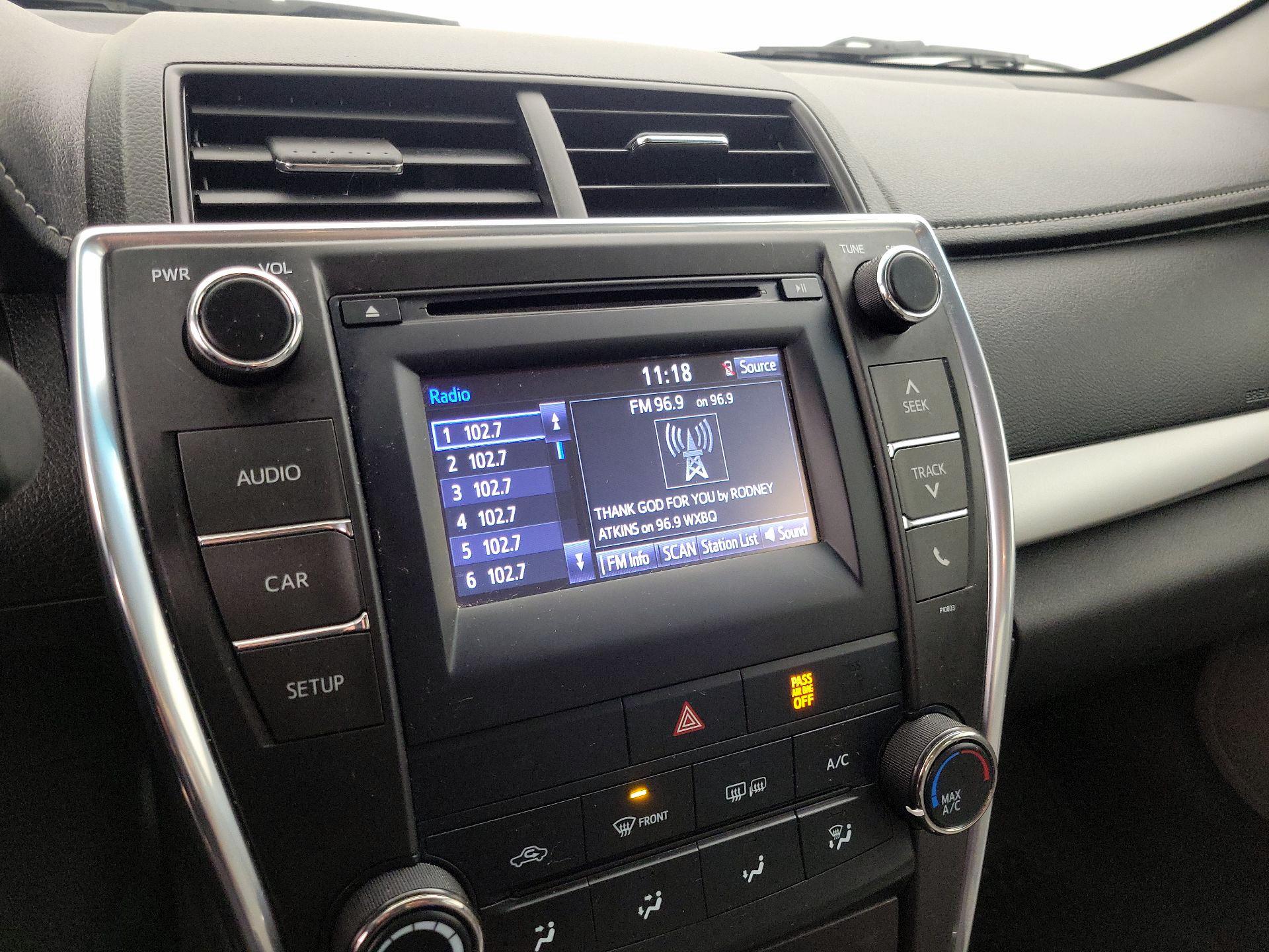 Thumbnail: 2015 Toyota Camry - 15