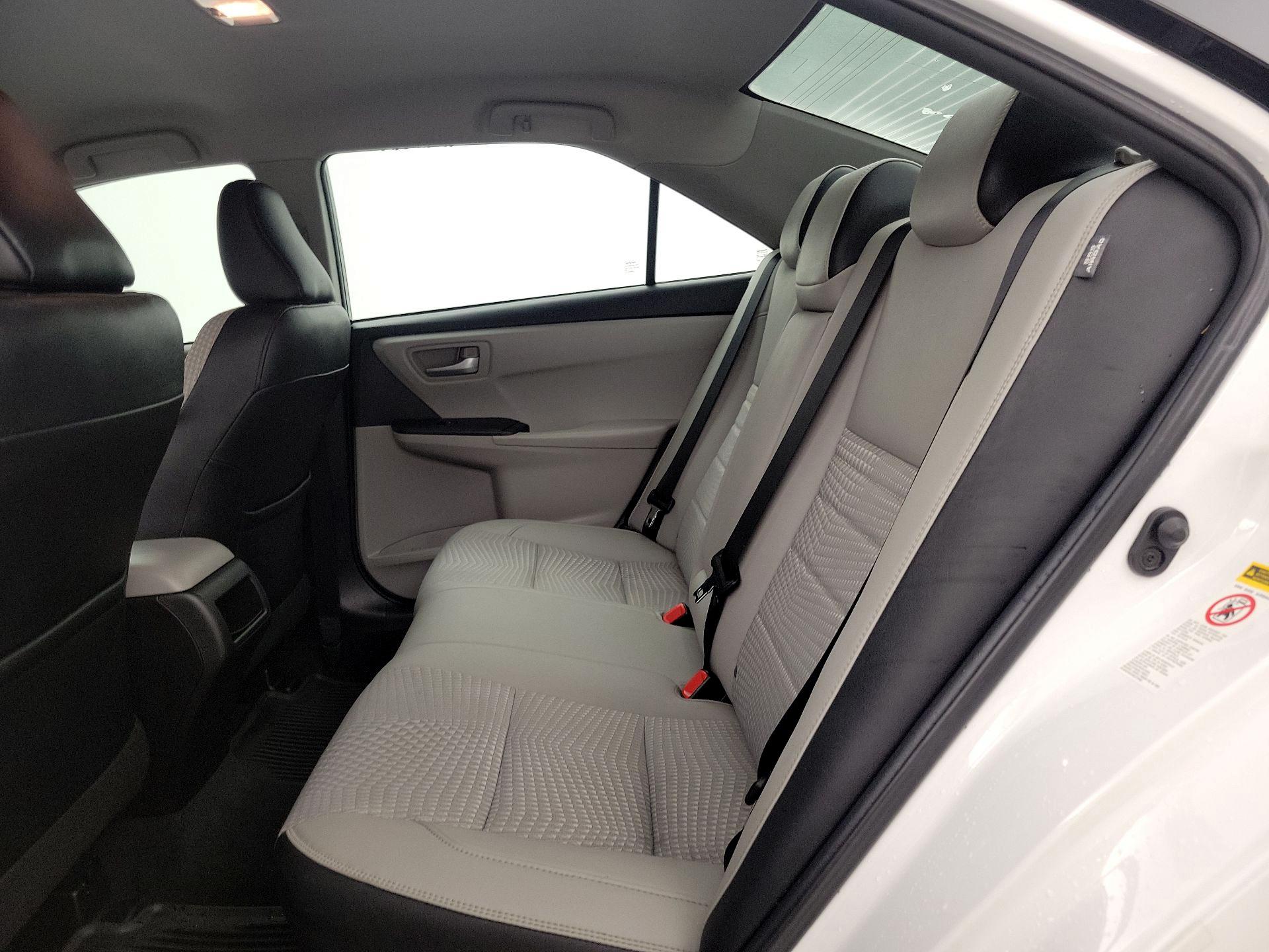 Thumbnail: 2015 Toyota Camry - 19