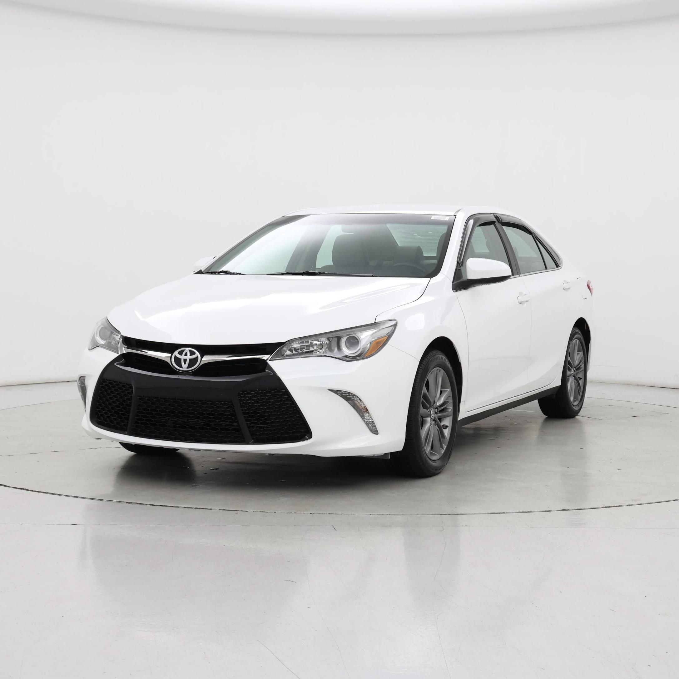 Thumbnail: 2015 Toyota Camry - 4