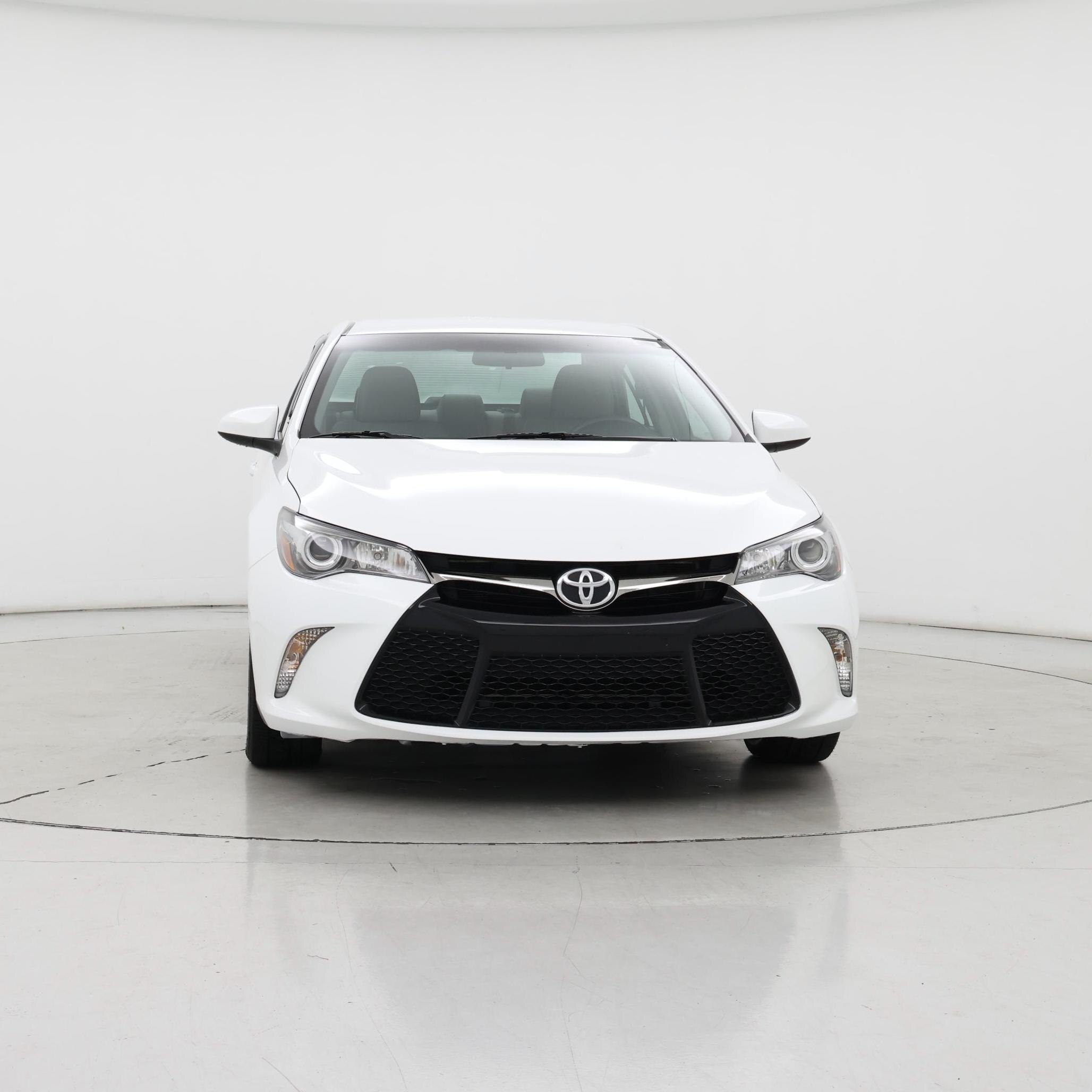 Thumbnail: 2015 Toyota Camry - 5
