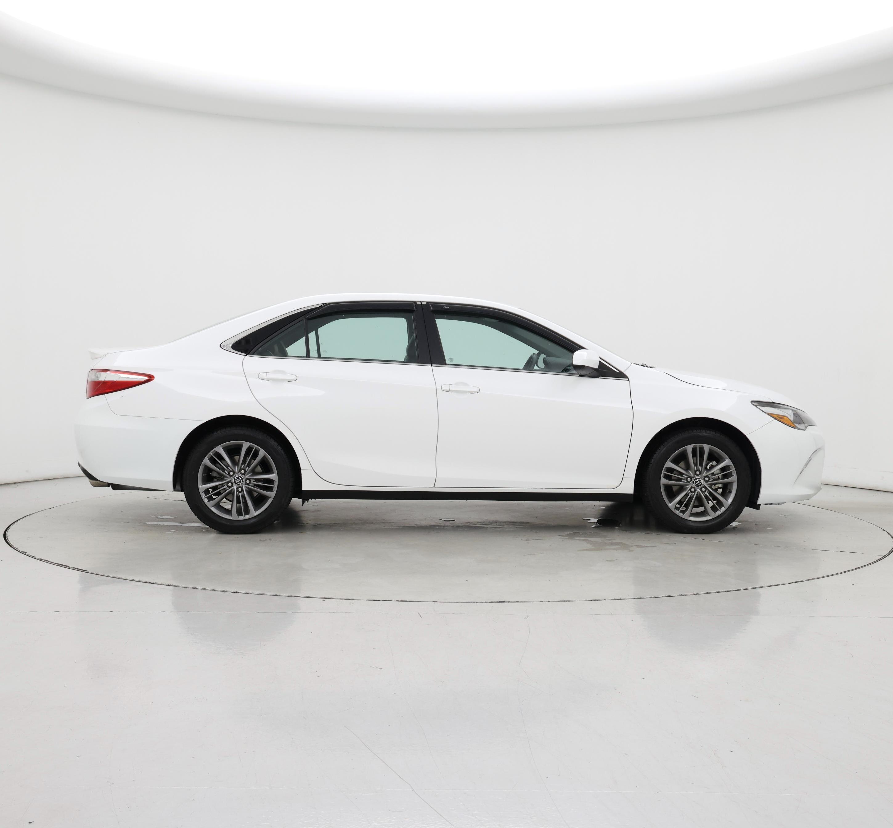 Thumbnail: 2015 Toyota Camry - 7