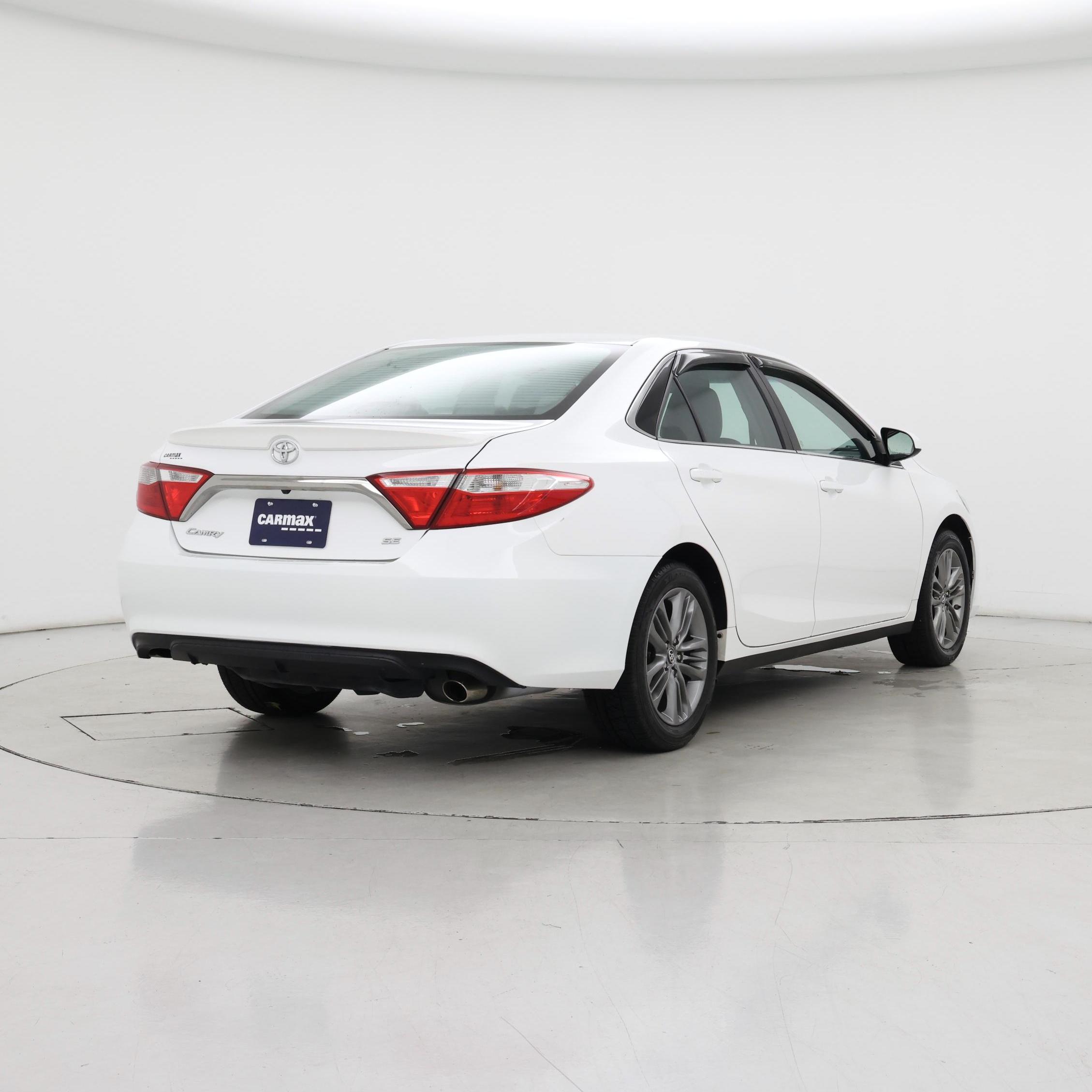 Thumbnail: 2015 Toyota Camry - 8