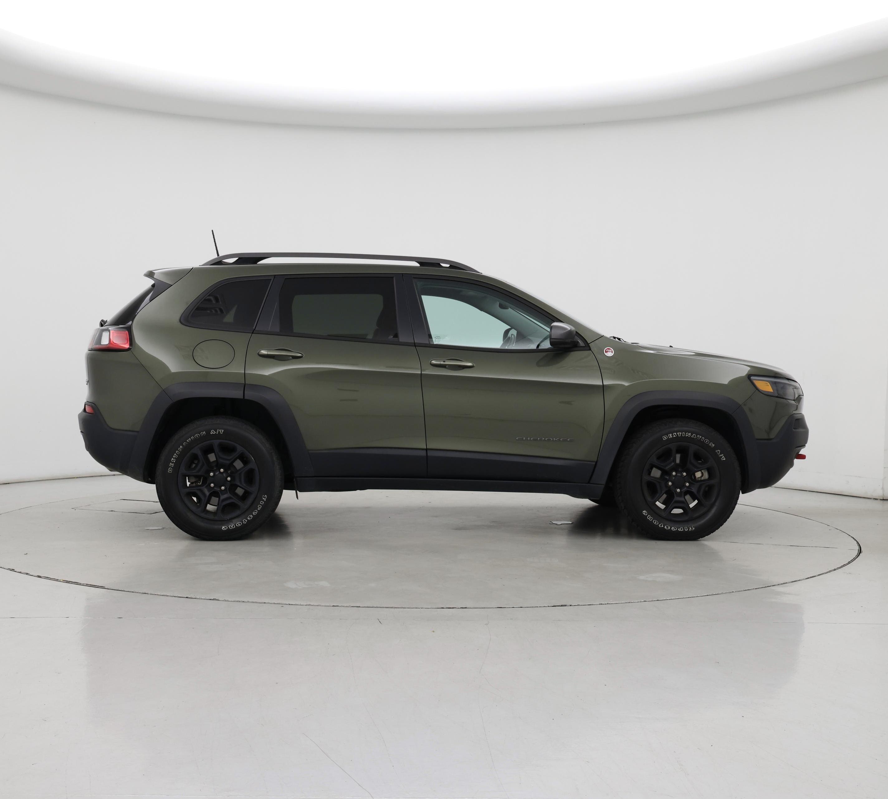 Thumbnail: 2020 Jeep Cherokee - 7
