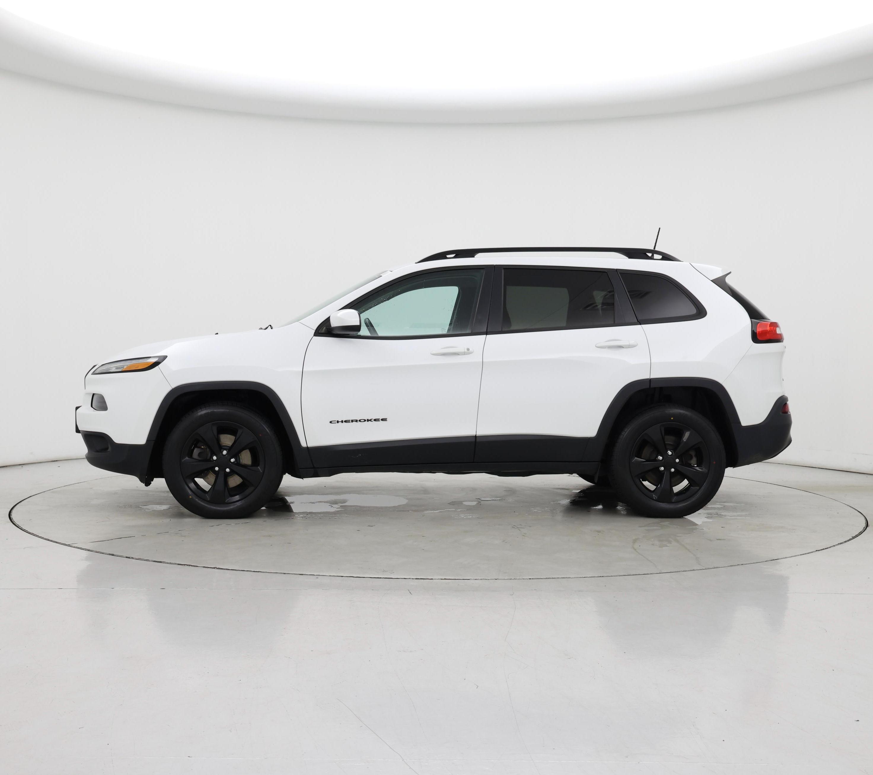 Thumbnail: 2018 Jeep Cherokee - 3