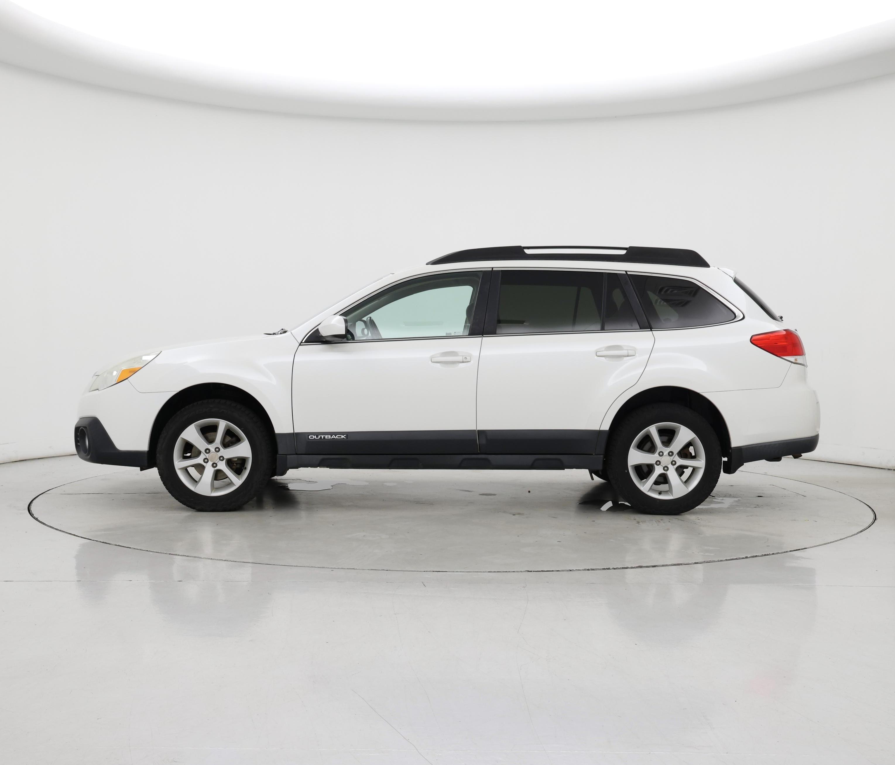 Thumbnail: 2014 Subaru Outback - 3