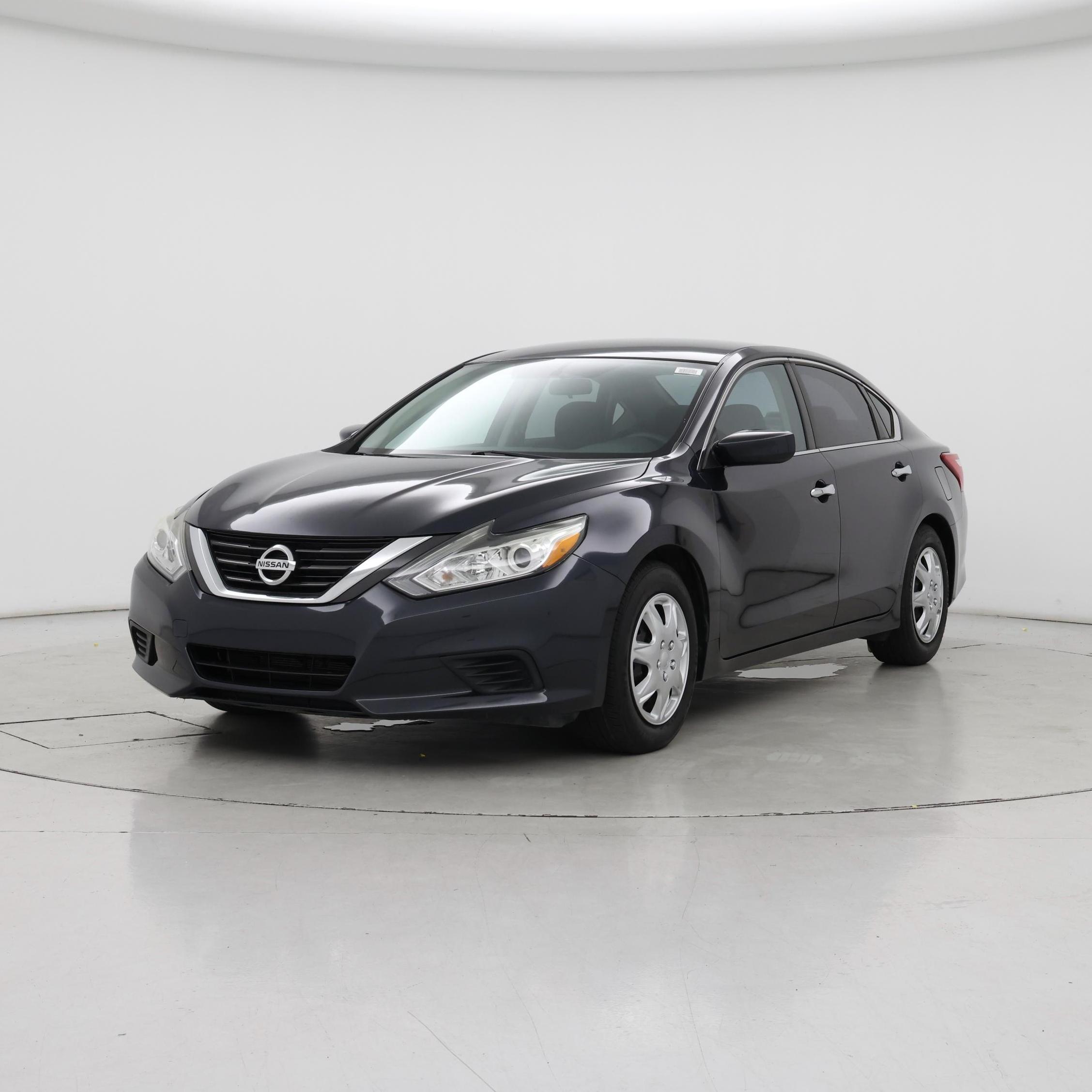 Thumbnail: 2016 Nissan Altima - 4